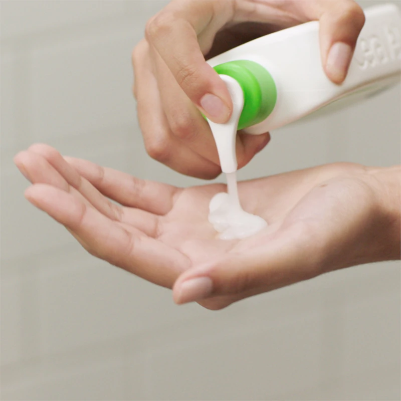 CeraVe Cleansers Hydrating Cleanser čistiaca emulzia s hydratačným účinkom