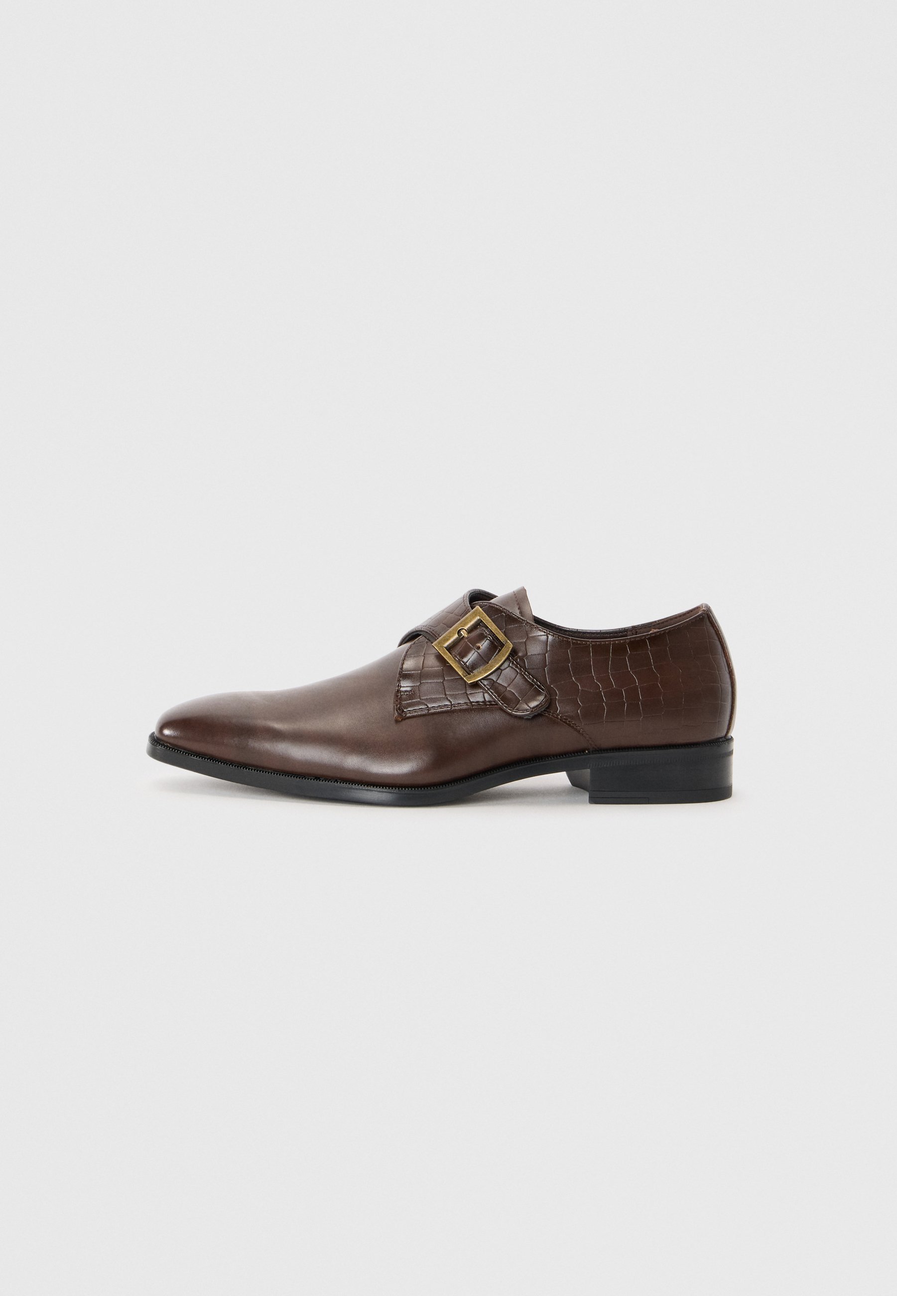 Pier One Slip-ons - koffie