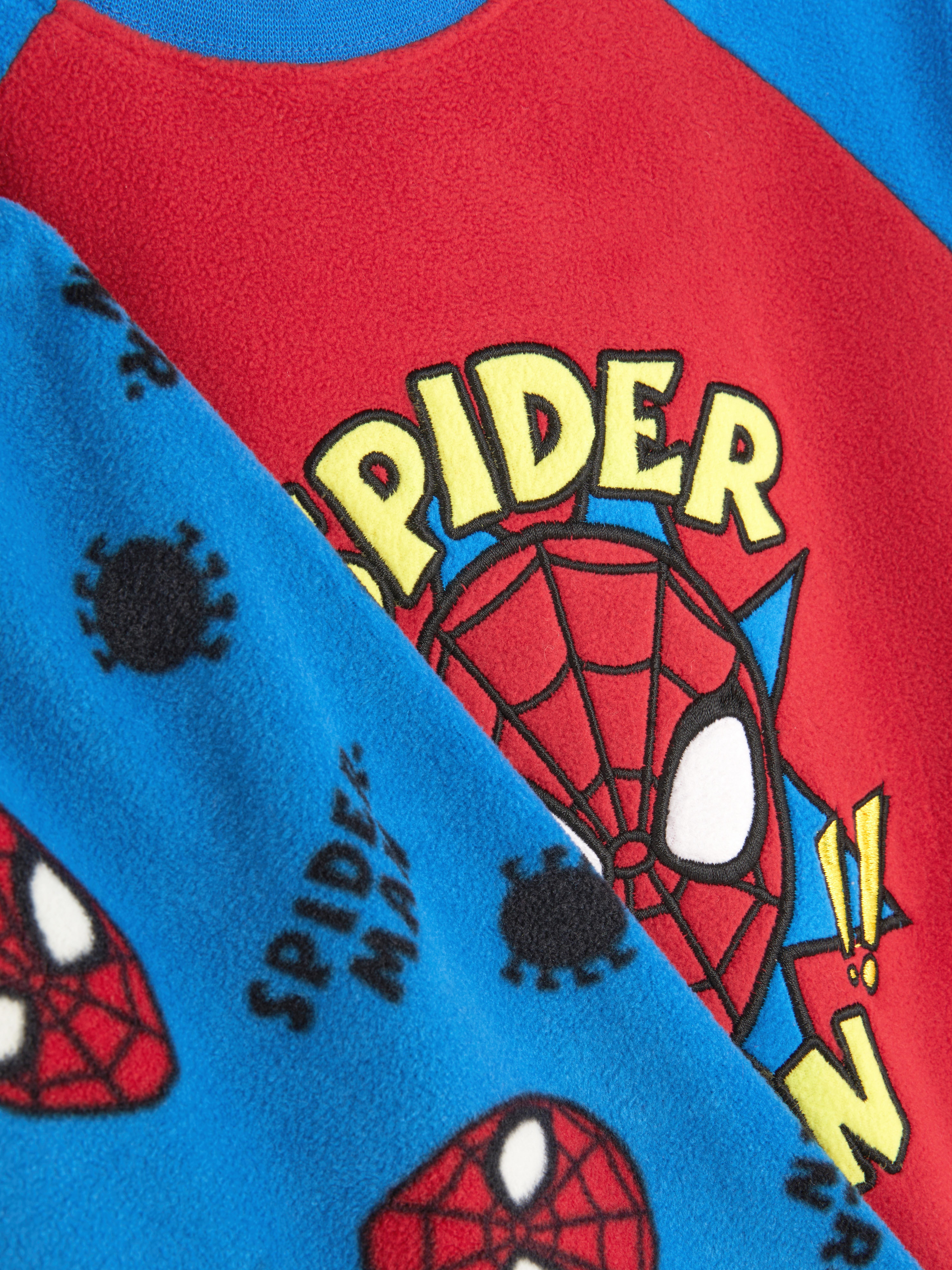 Πιτζάμες Marvel Spider-Man από φλις. Αυτές οι ζεστές πιτζάμες Spider-Man σας προσφέρουν το τέλειο στυλ ως λάτρης των κόμικς.