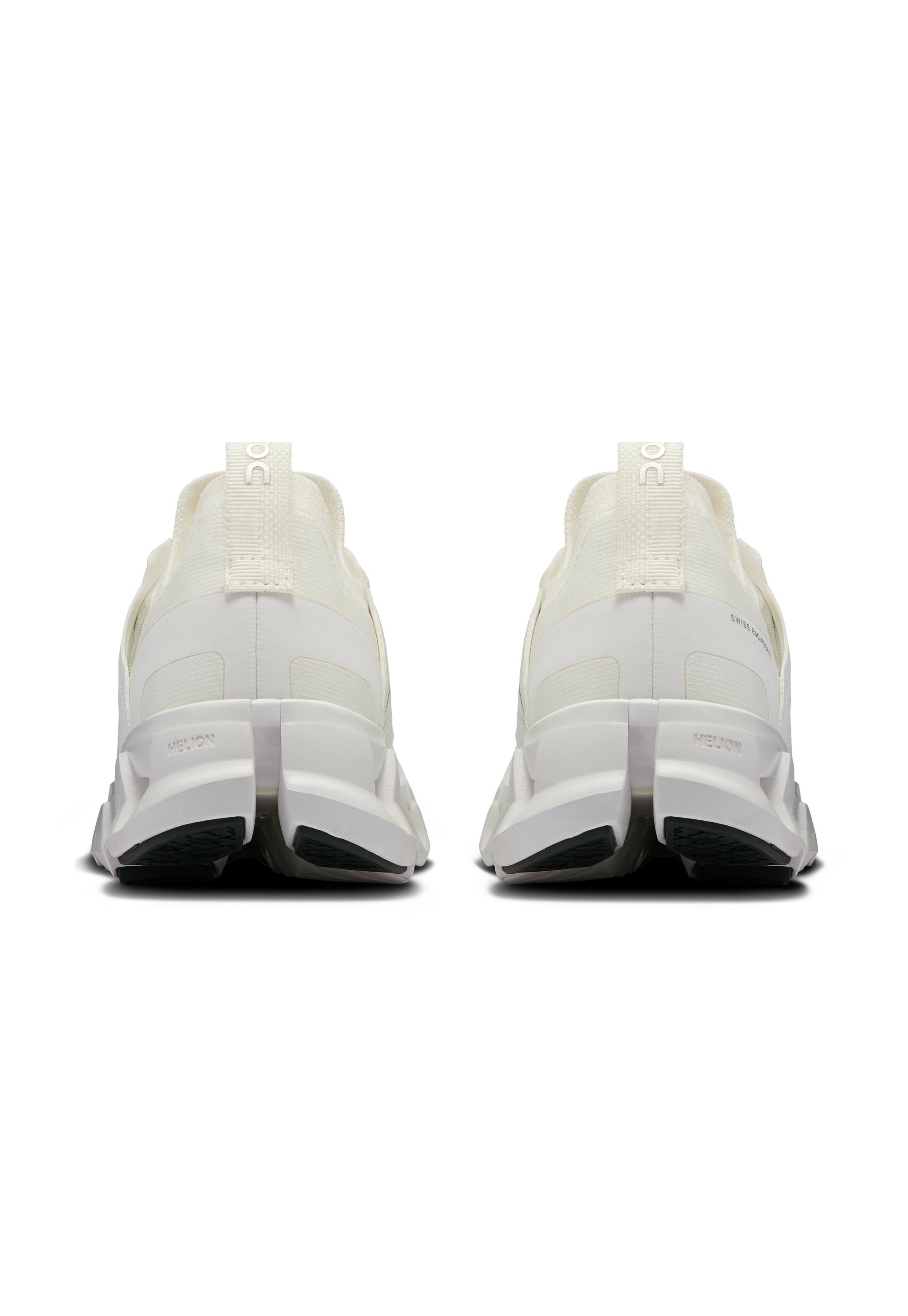 On CLOUDSWIFT 4 - Hardloopschoenen voor op de weg - wit wit