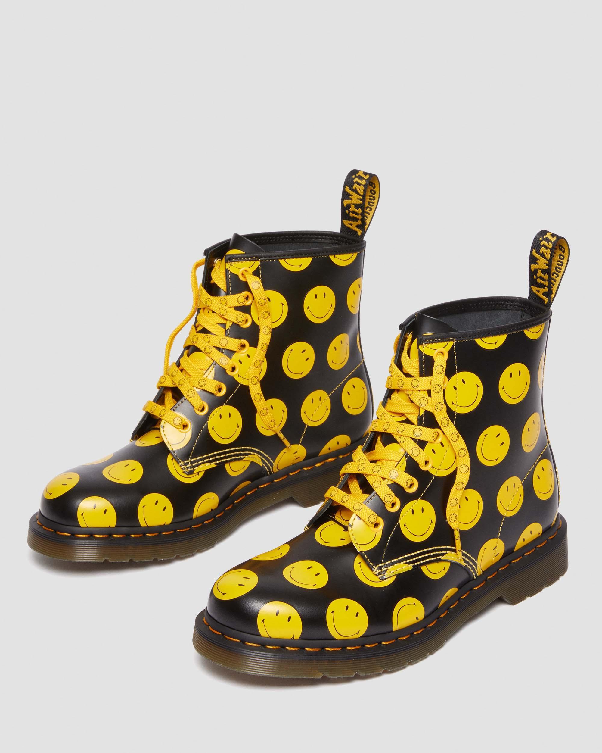1460 Smiley® Smooth Leather Lace Up Boots