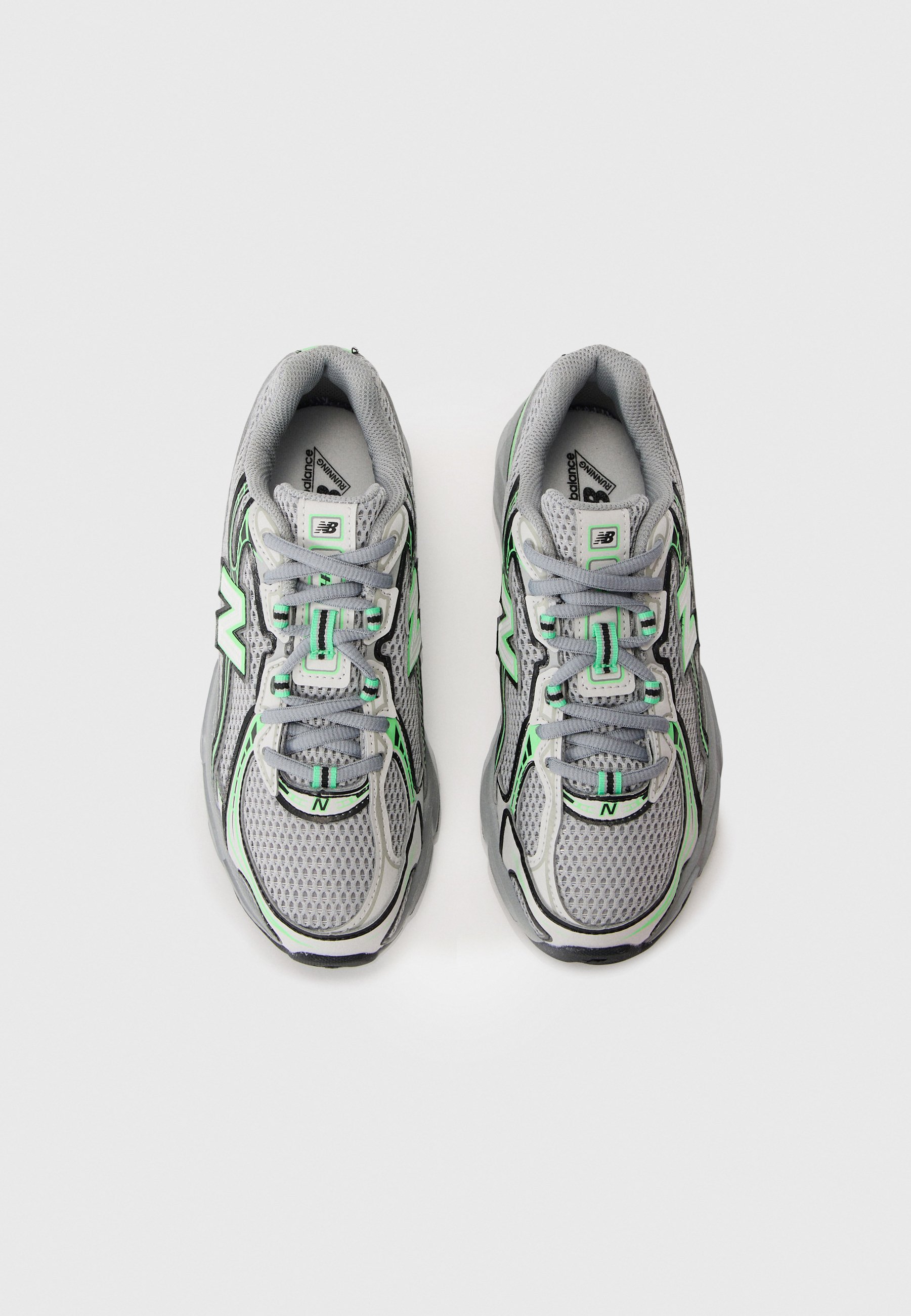 New Balance 740 - Sneakers - leigrijs