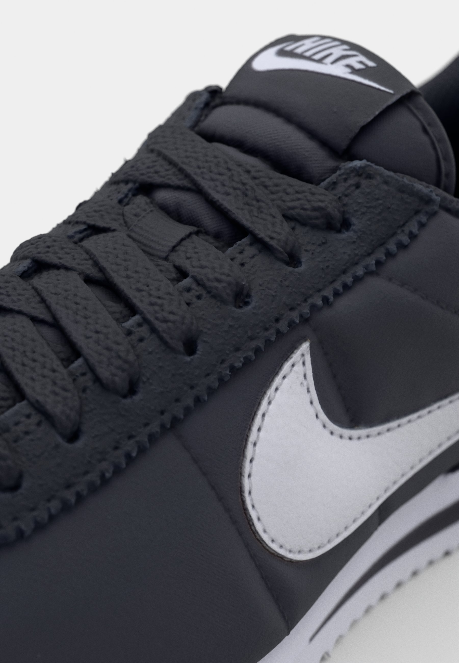 Baskets basses Nike Sportswear