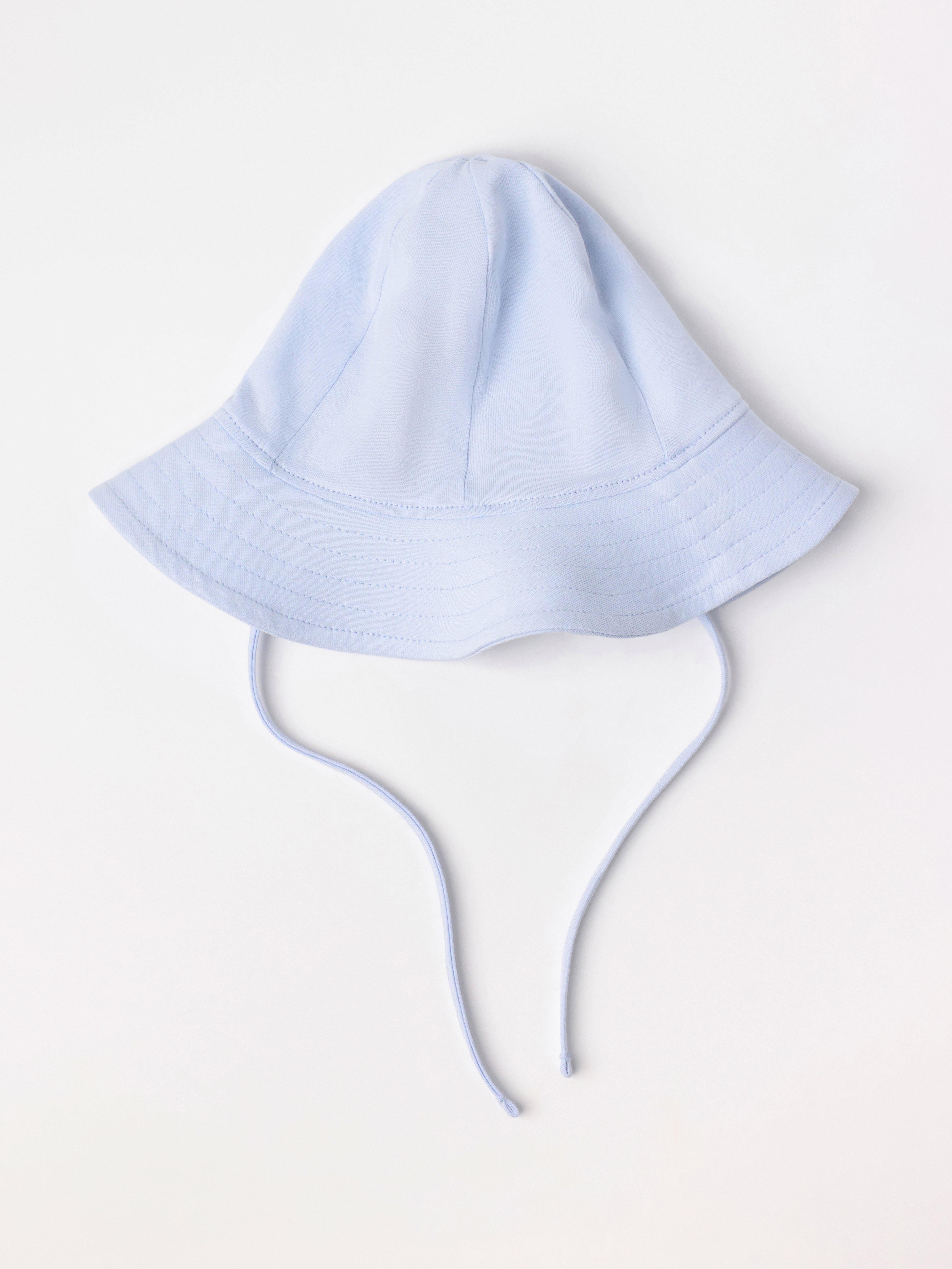Sombrero de sol azul claro