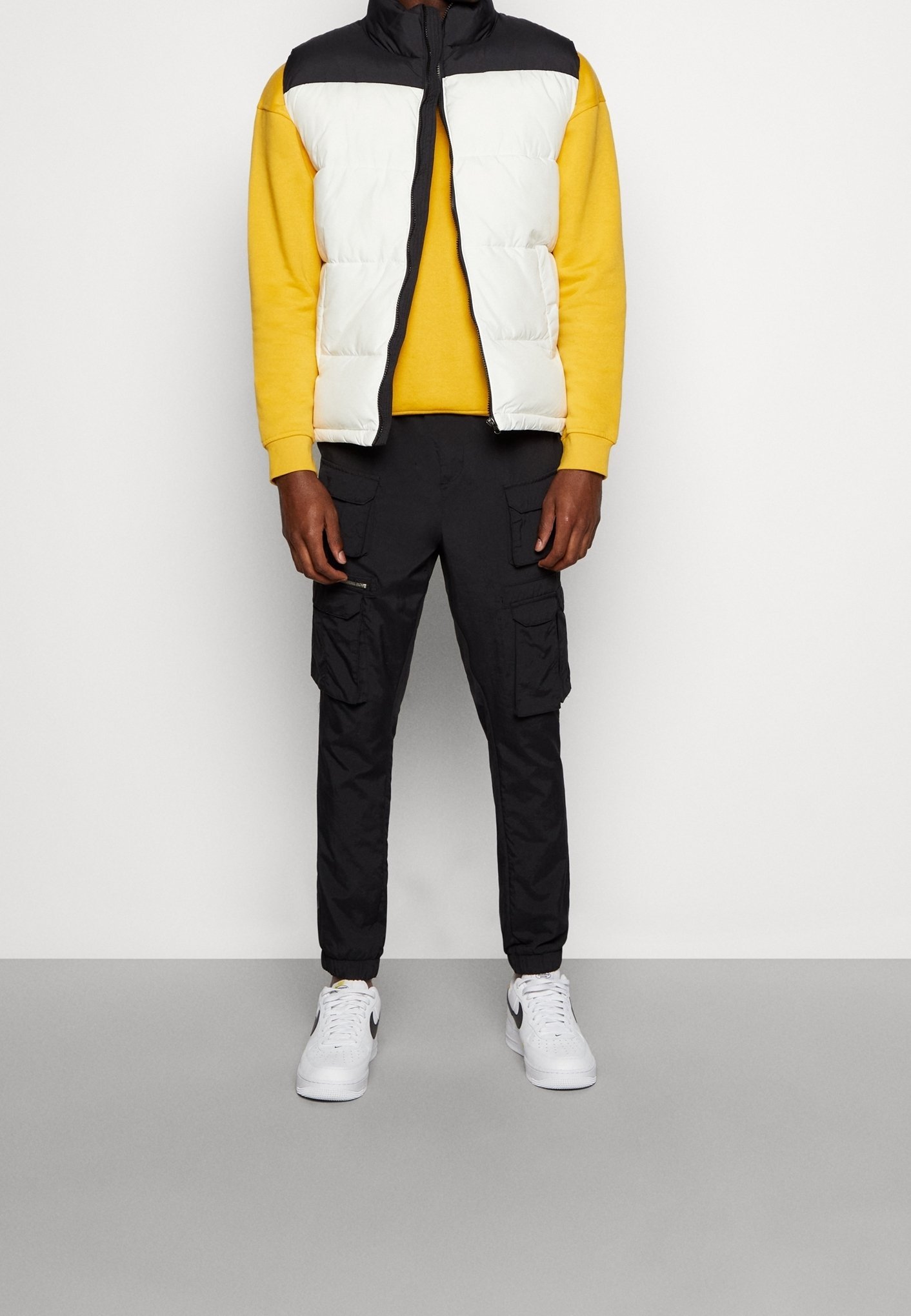 YOURTURN Vest - zwart