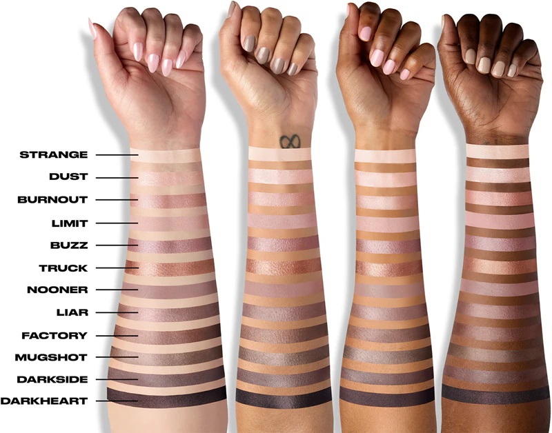 Paleta senčil za oči Urban Decay Naked3 s čopičem
