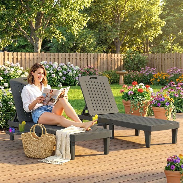 Set of 2 lounge chairs - Outsunny - 5-position adjustable backrest - side table - plastic - grey