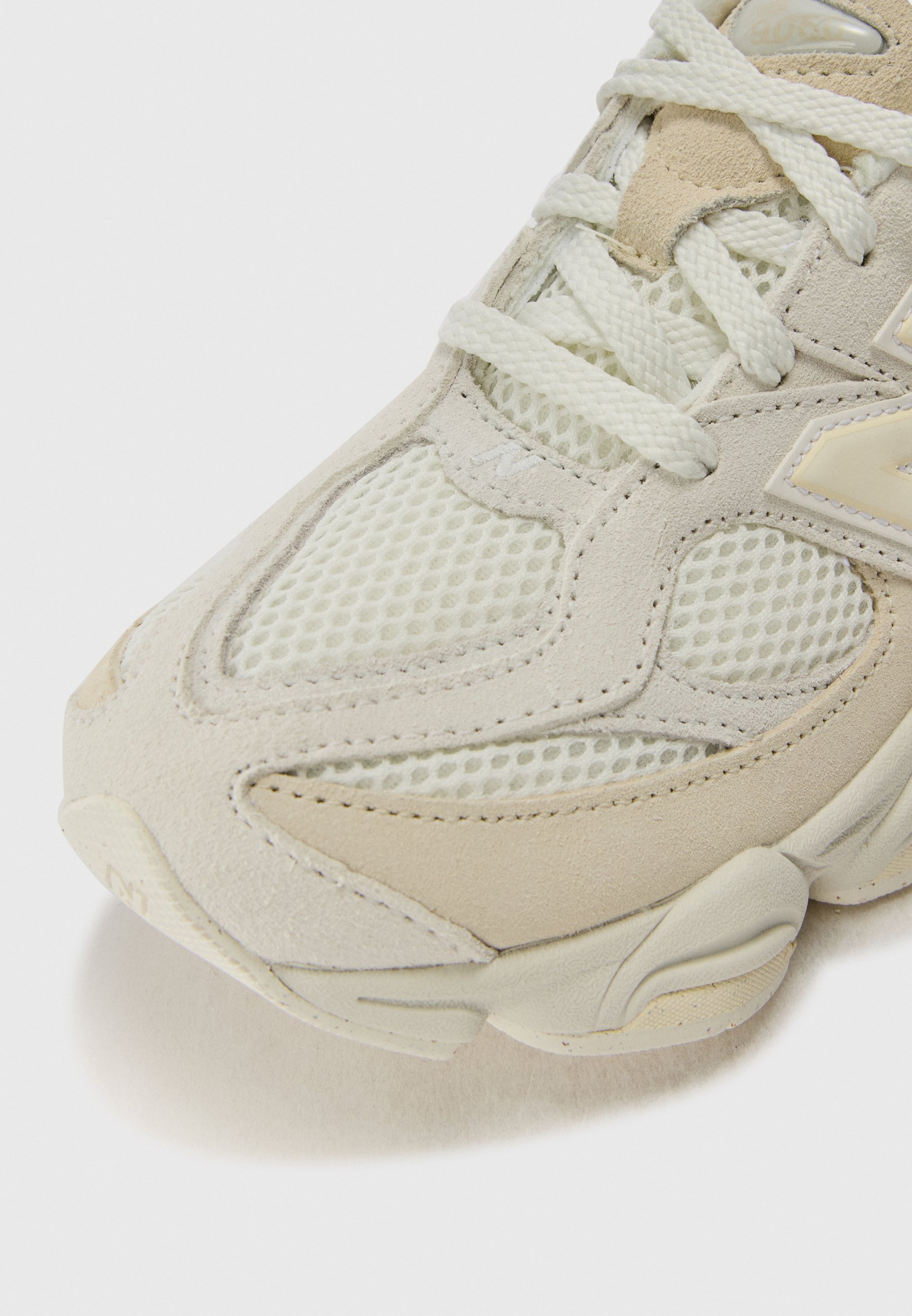 New Balance 9060 - Joggesko - angora