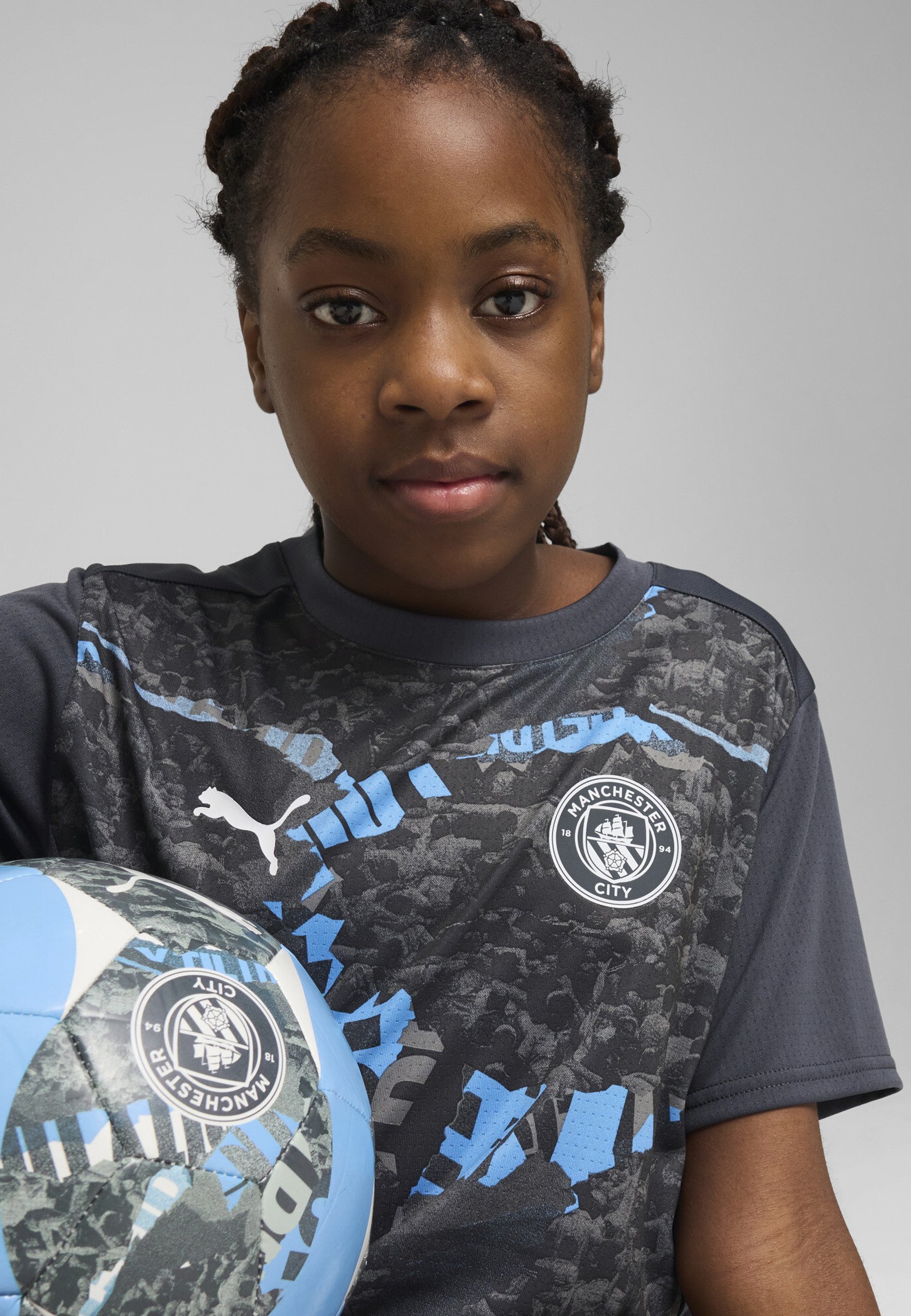 Puma MANCHESTER CITY PRE-MATCH YOUTH - Tričko s potlačou - sýtošedá-svetlosivá