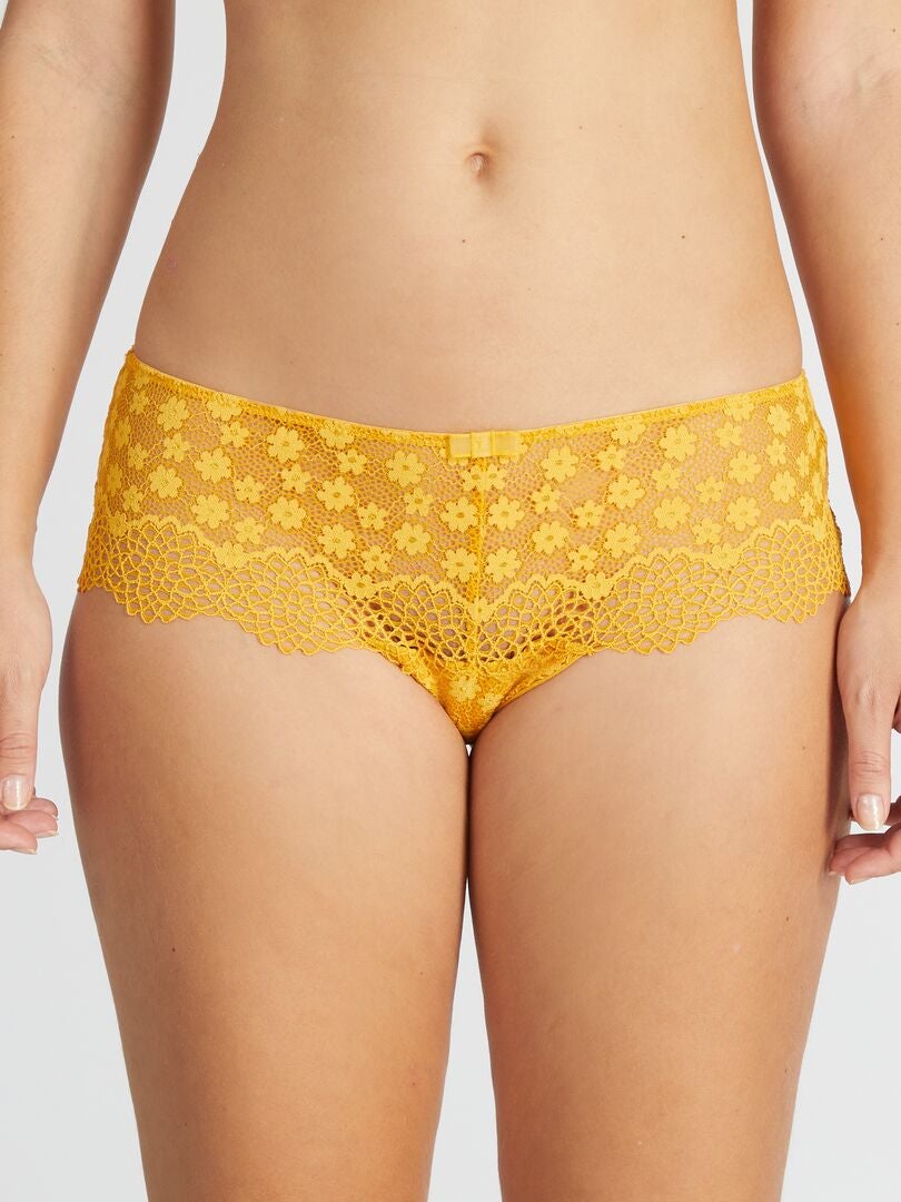 Calcinha fio dental com renda floral vazada - amarela