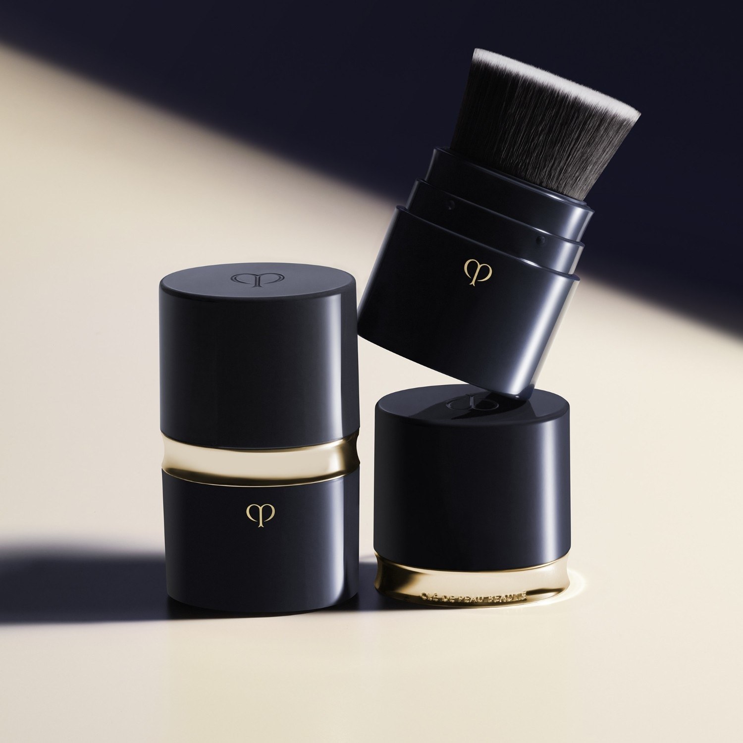 Clé de Peau Beauté Foundation Brush Portable Brush – 1 komad