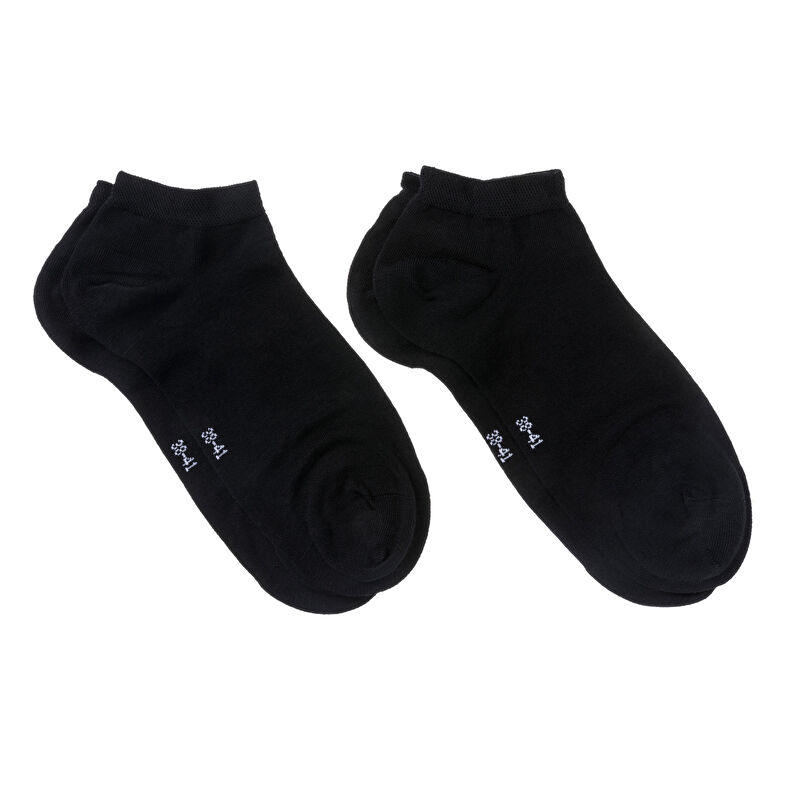 Calcetines y medias negras para mujer