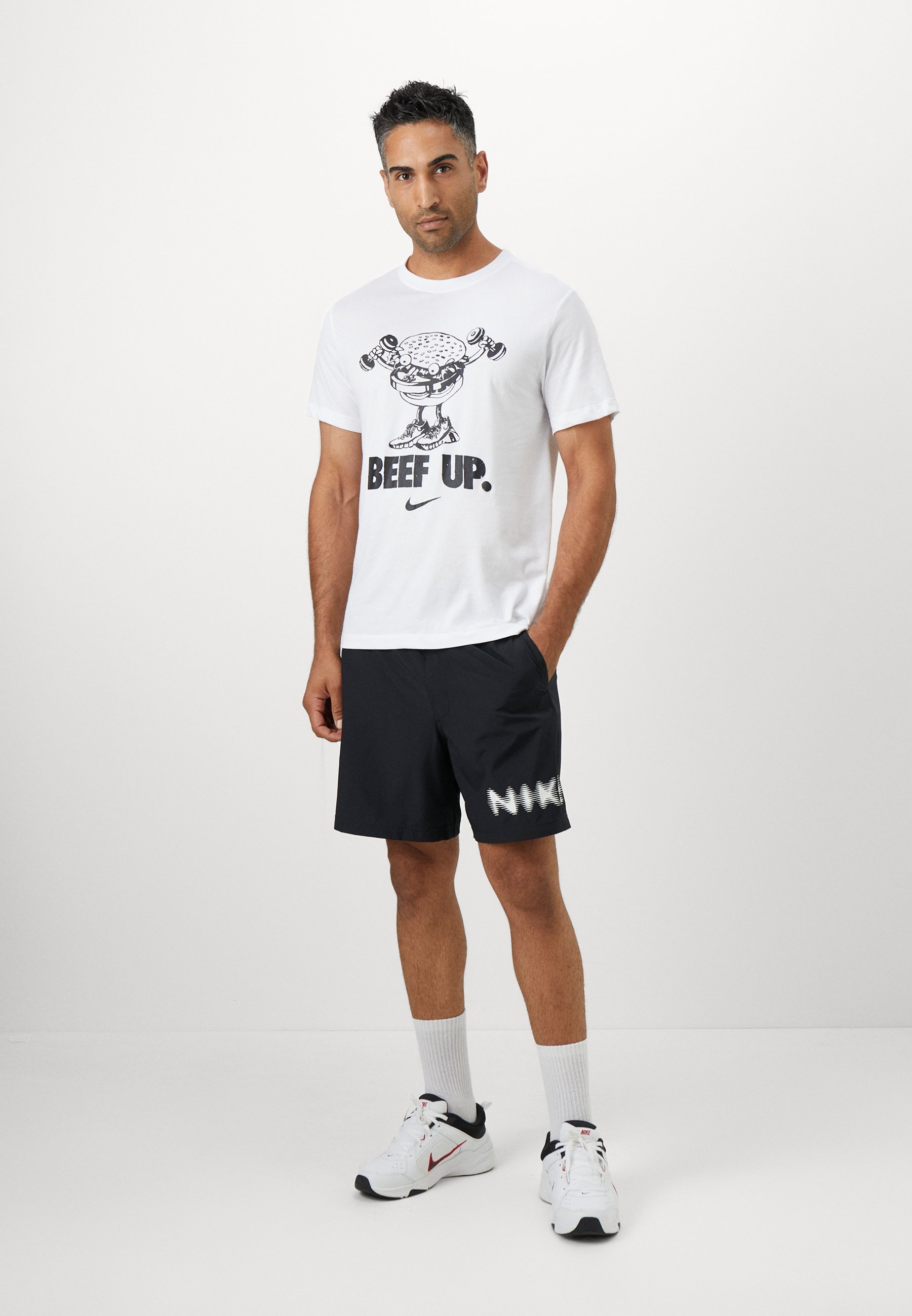 Nike Performance TEE FITNESS - Sport T-shirt - wit