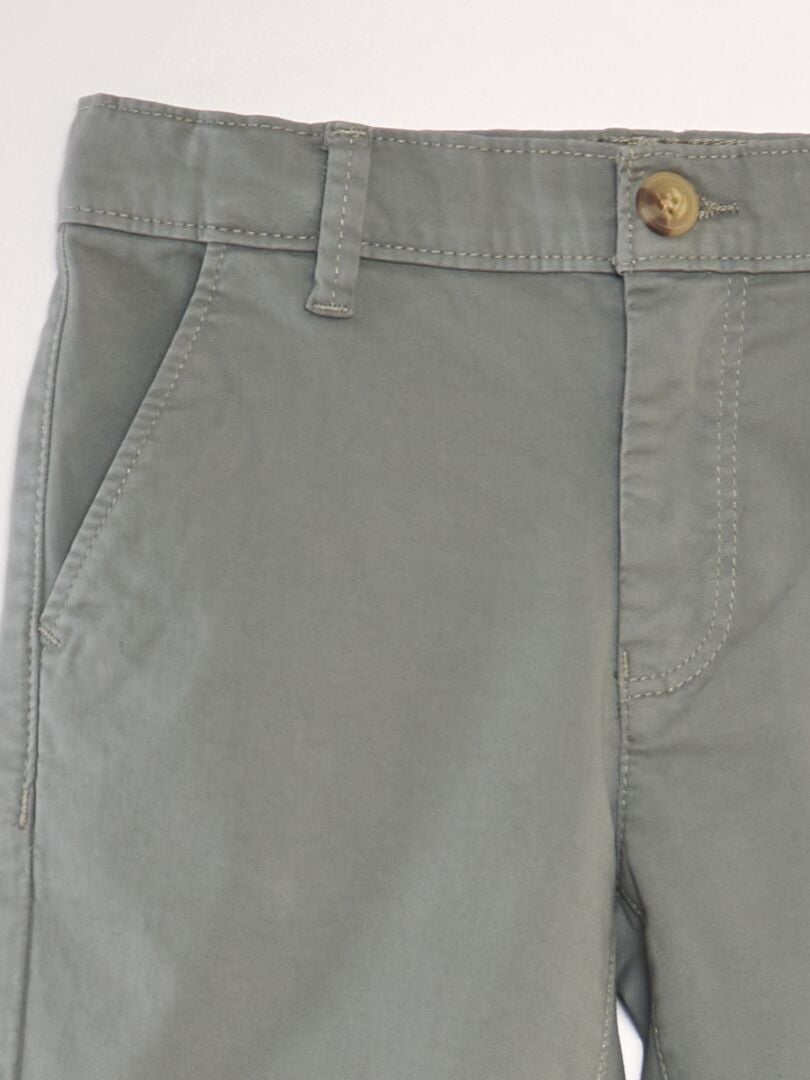 Chino-shorts - GRØNN