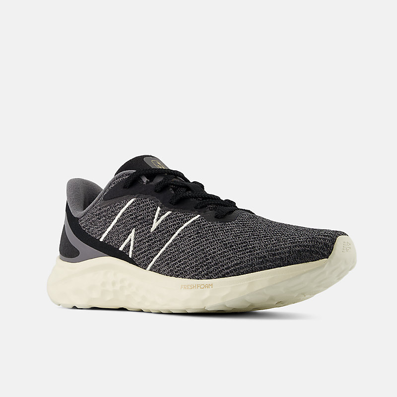 Męskie buty Fresh Foam Arishi v4 – czarne av motywem Castlerock i angory
