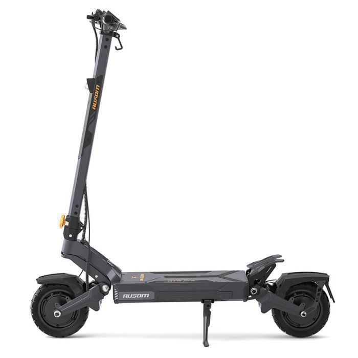 Patinete elétrico Ausom DT2 Pro - Dois motores de 2800W de potência máxima - Bateria de 23,4Ah - Pneus sem câmara de 10