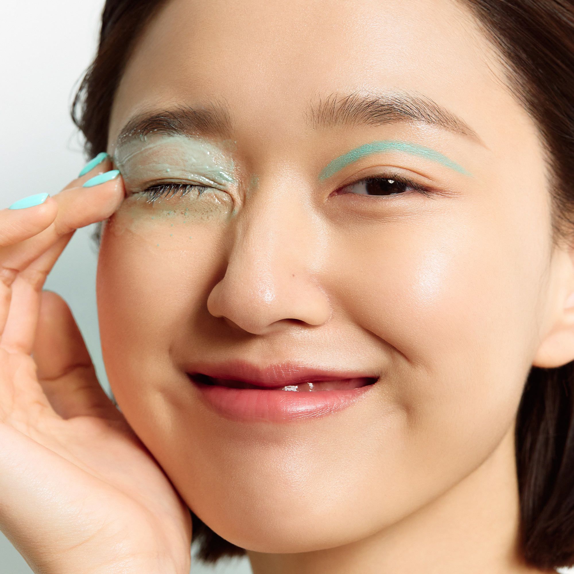 „Pore Remedy Renewing Cleansing Foam“ valomosios putos Prabangūs valikliai / tonikai