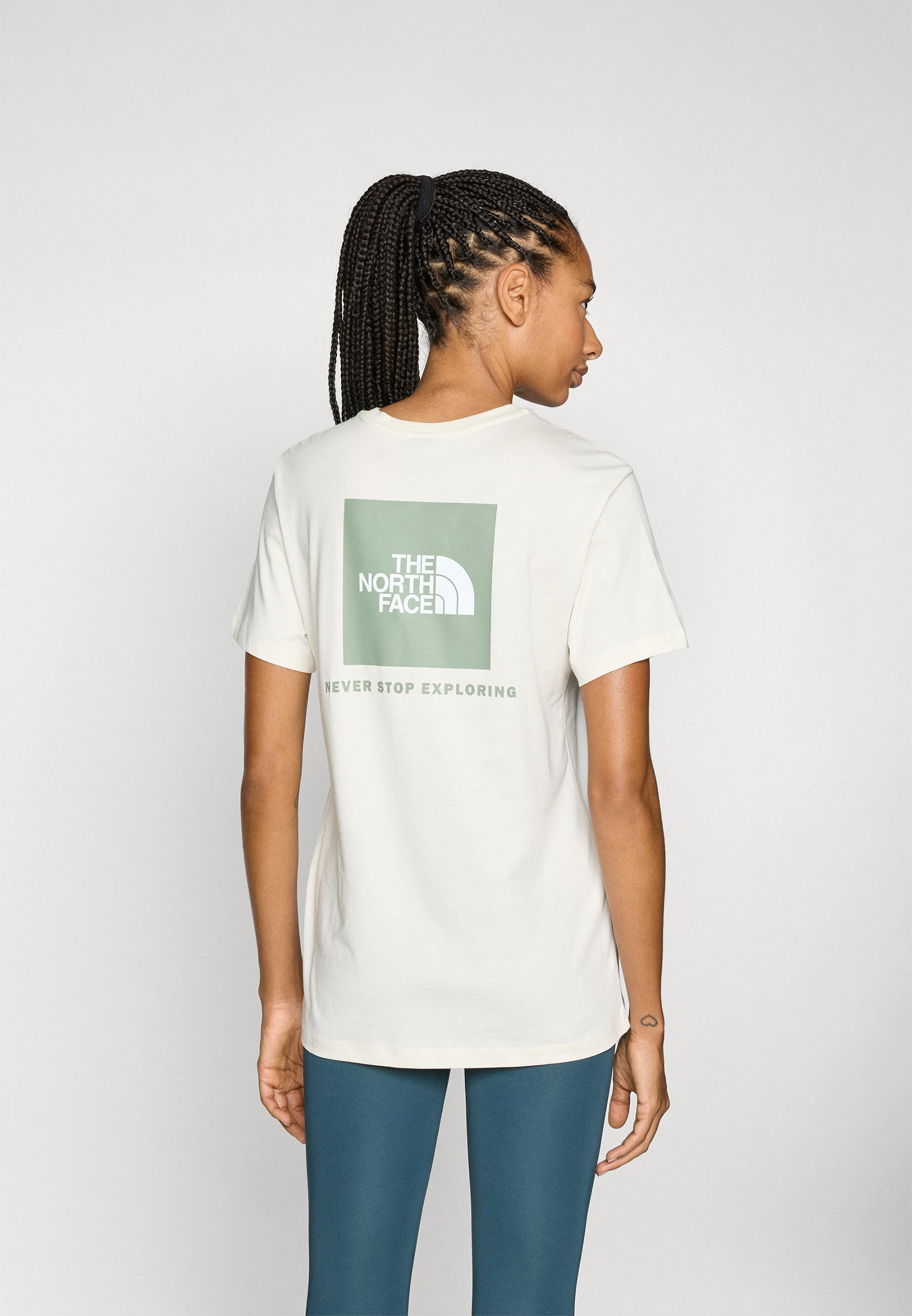 The North Face BOX RELAXED TEE - Tricou cu imprimeu - white dune/slate moss