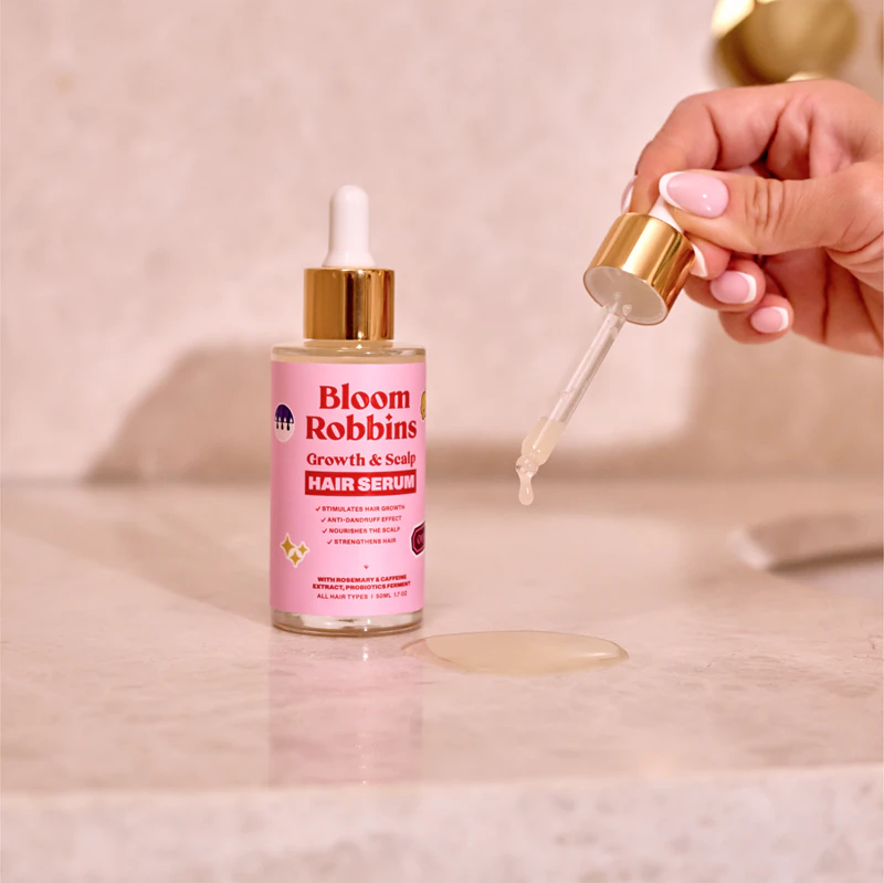 Sérum capilar Bloom Robbins Growth & Scalp para todos os tipos de cabelo.
