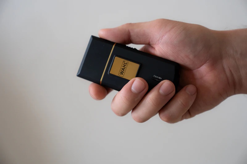 Wahl Travel Shaver Gold Edition ceļojumu bārdas skuveklis