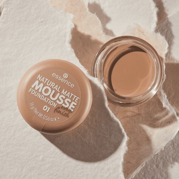Penový make-up Essence Natural Matte 01<br>15g