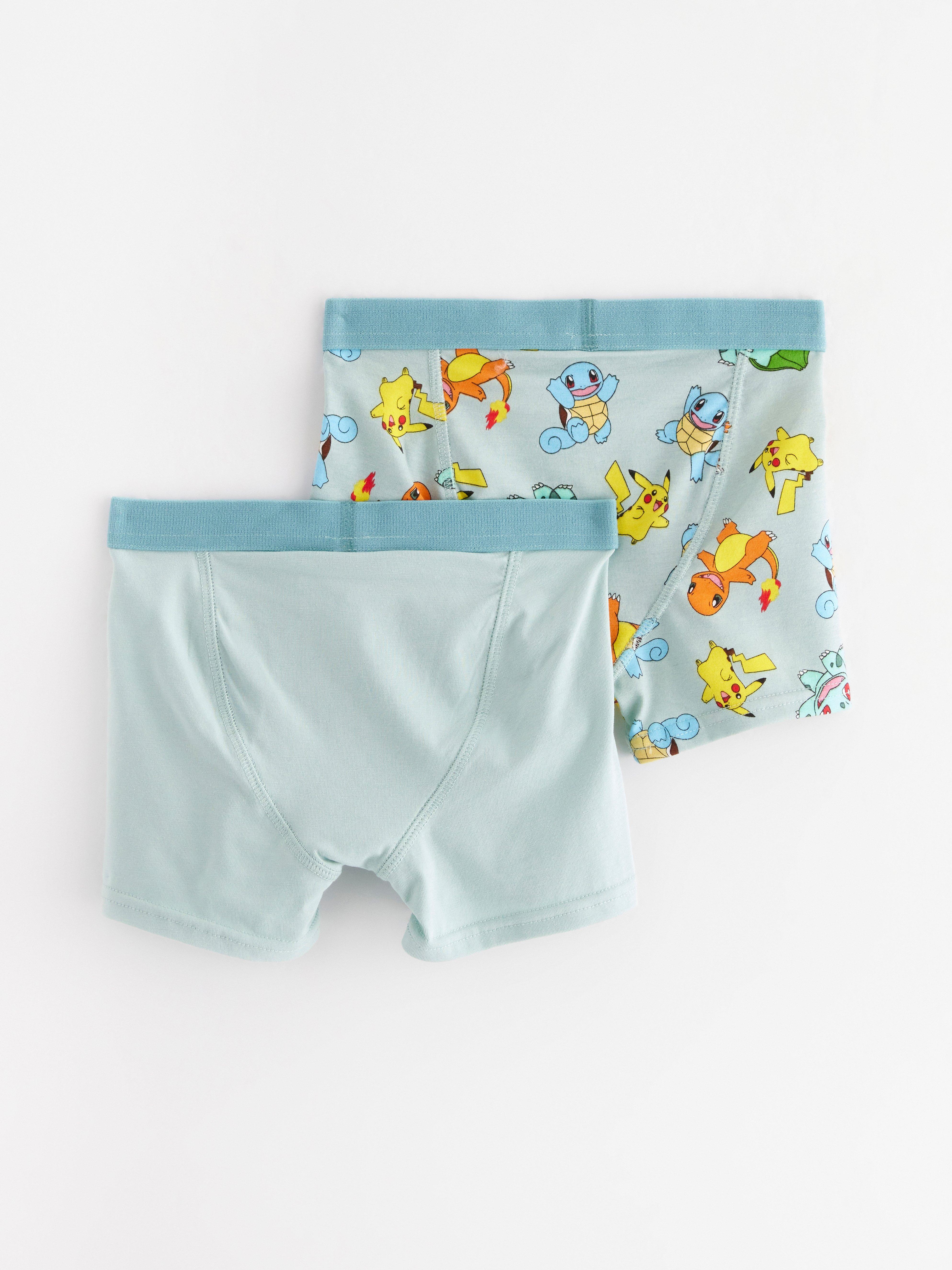 Conjunto com 2 cuecas boxer Pokémon na cor turquesa claro.