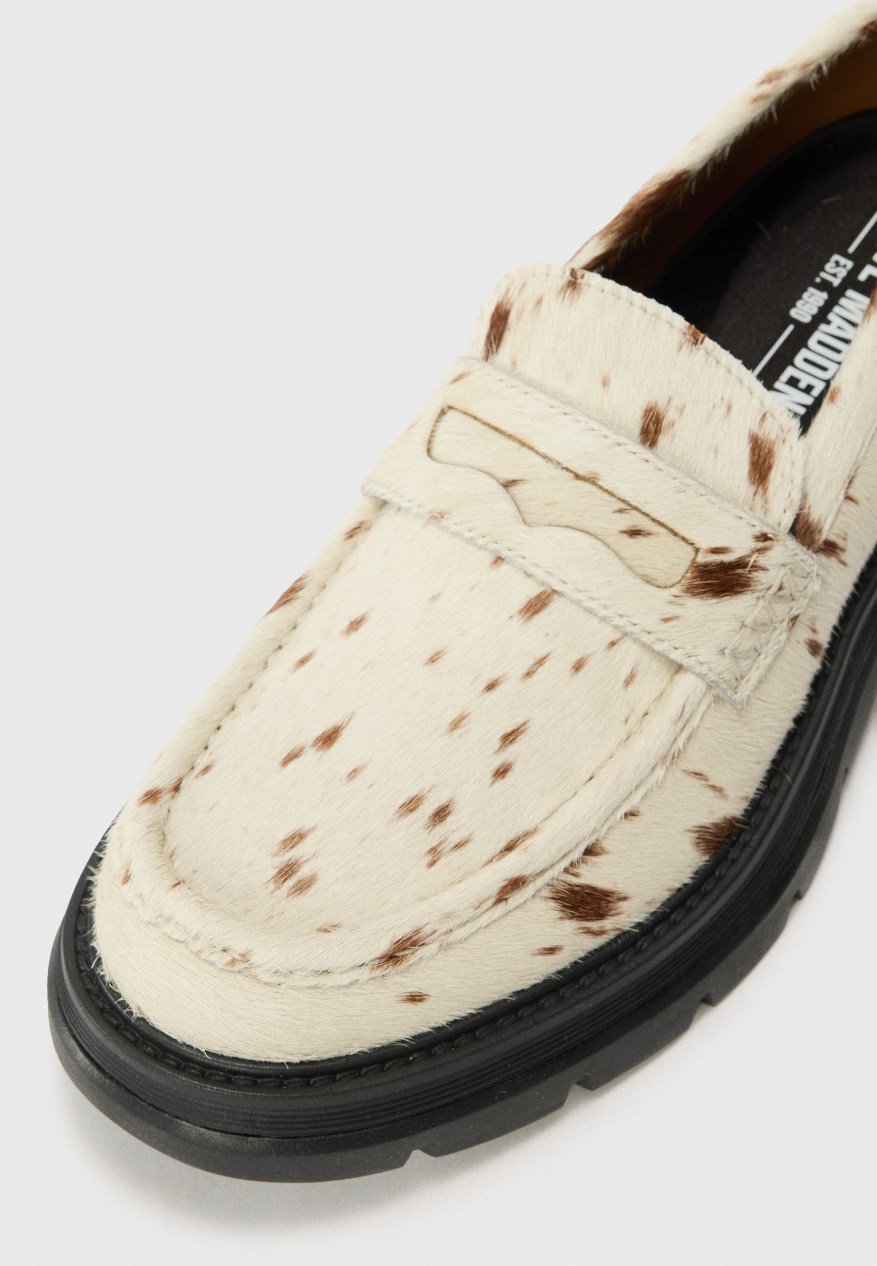 Steve Madden RAIDEN - Chaussures sans lacets - marron/blanc