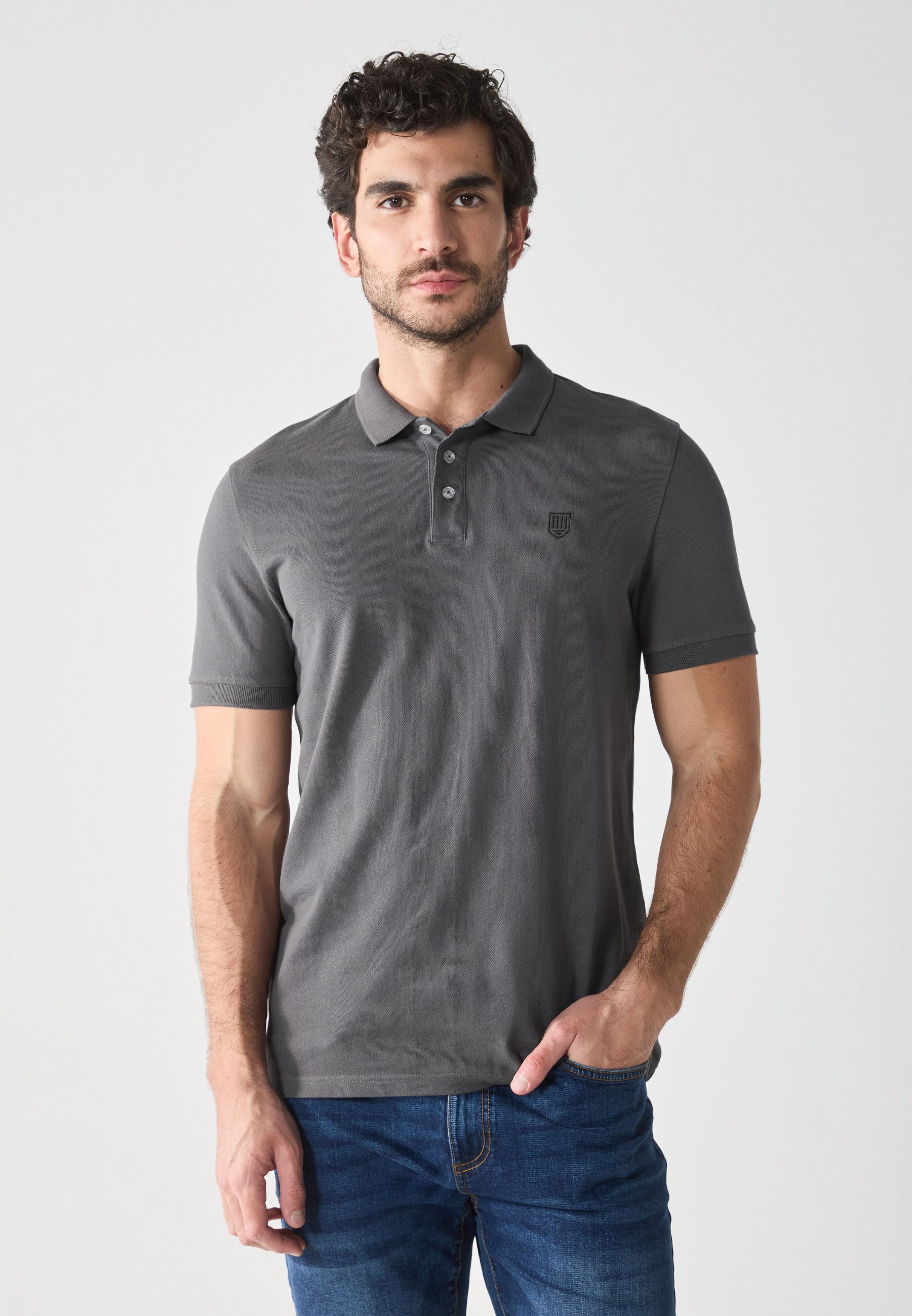 Polo brodé Pier One - Polo en fer forgé