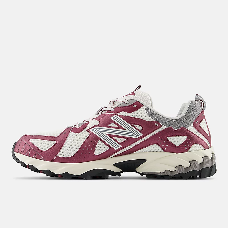 New Balance 610v1 – klasyczny karmazyn z solą morską i szarością cienia