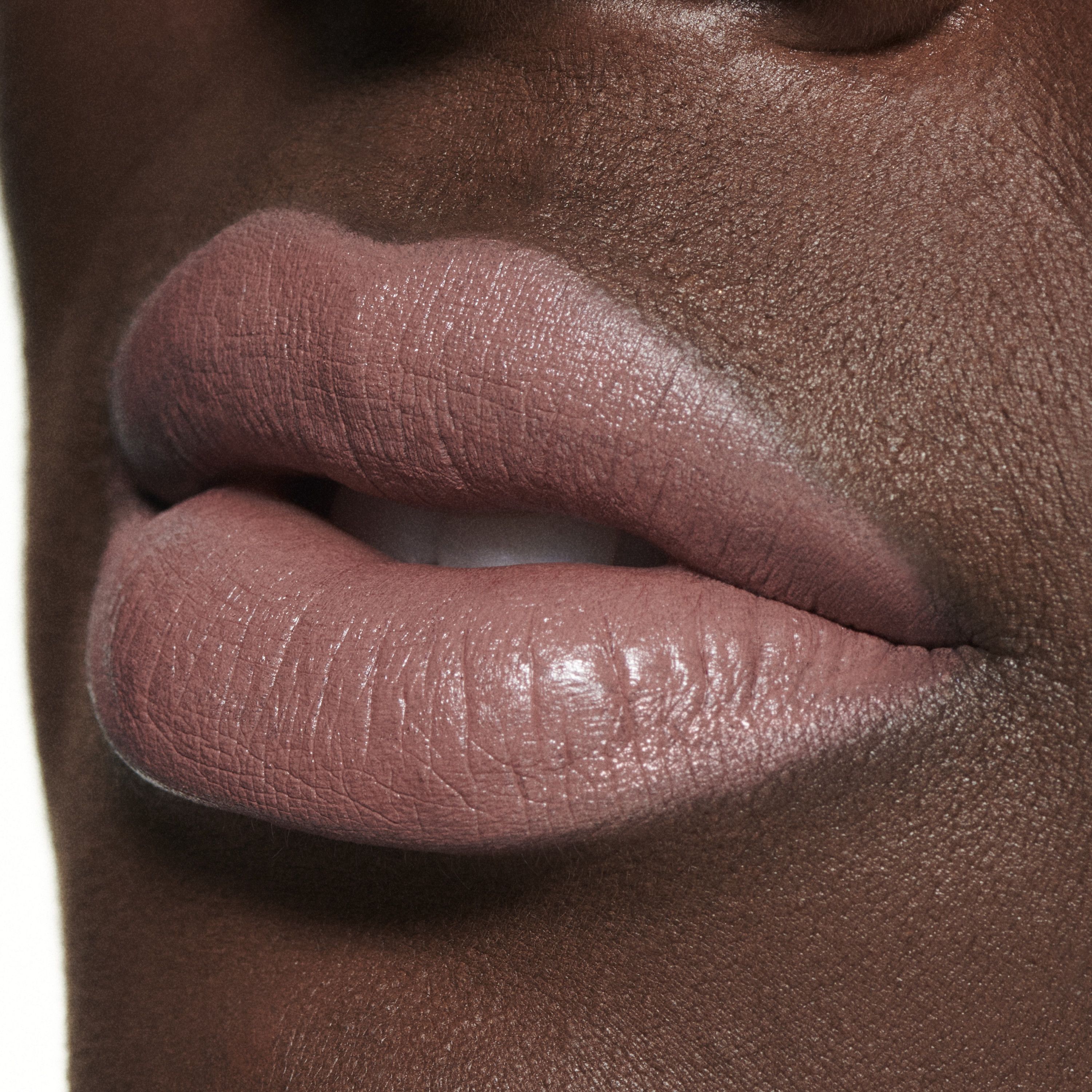 Macximal Silky Nude lūpu krāsa Luksusa lūpu krāsas