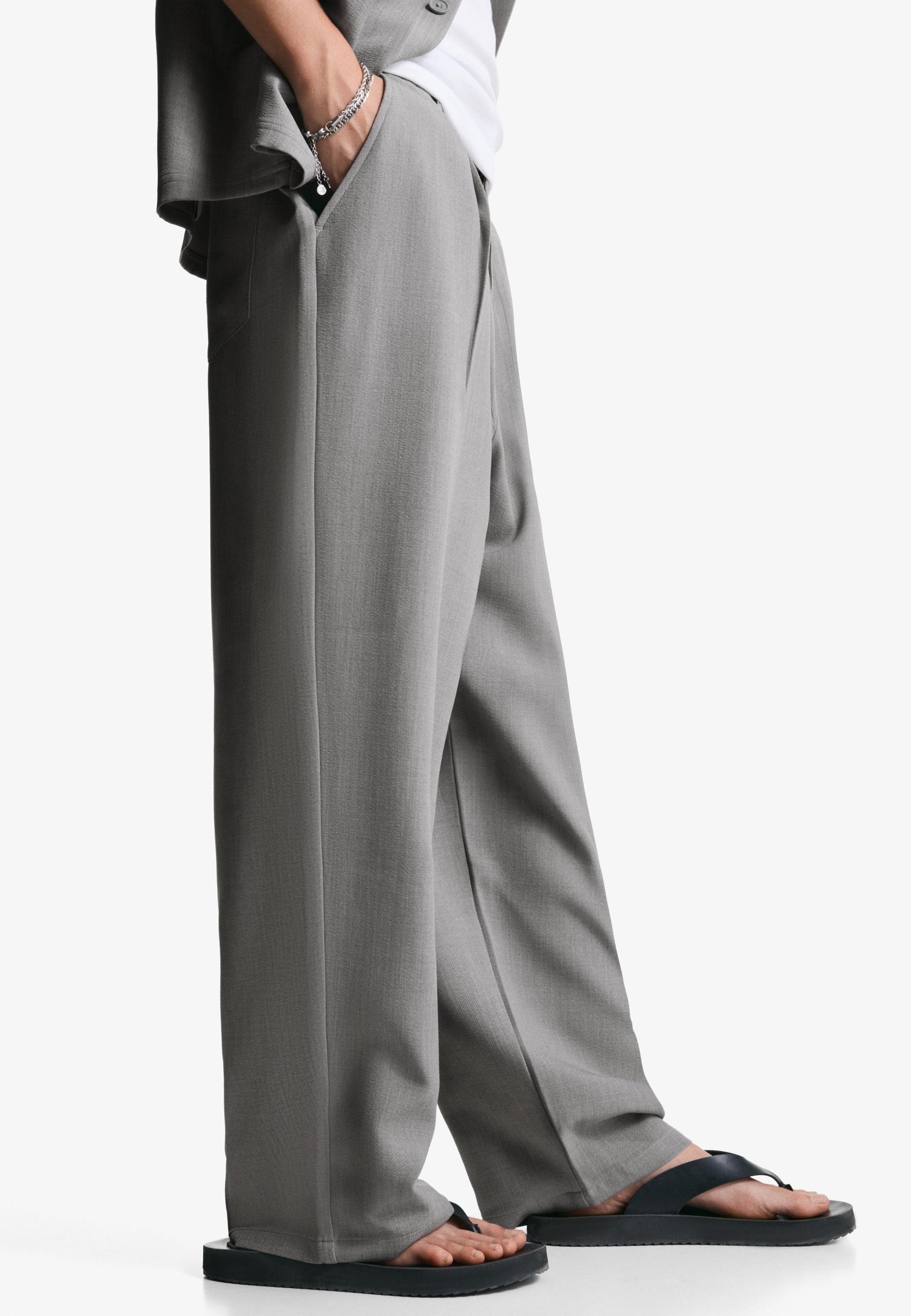Bershka SUPER BAGGY - Pantaloni - grigio scuro