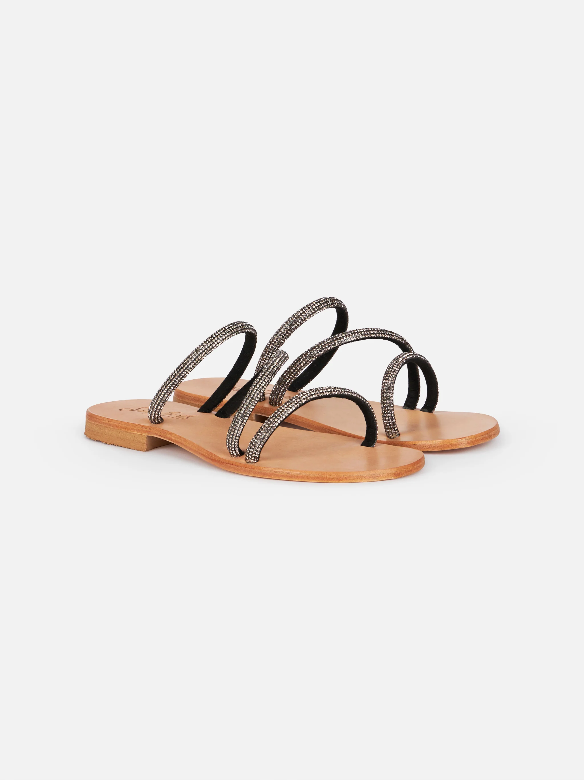 Cora lage sandalen met zwarte strasssteentjes