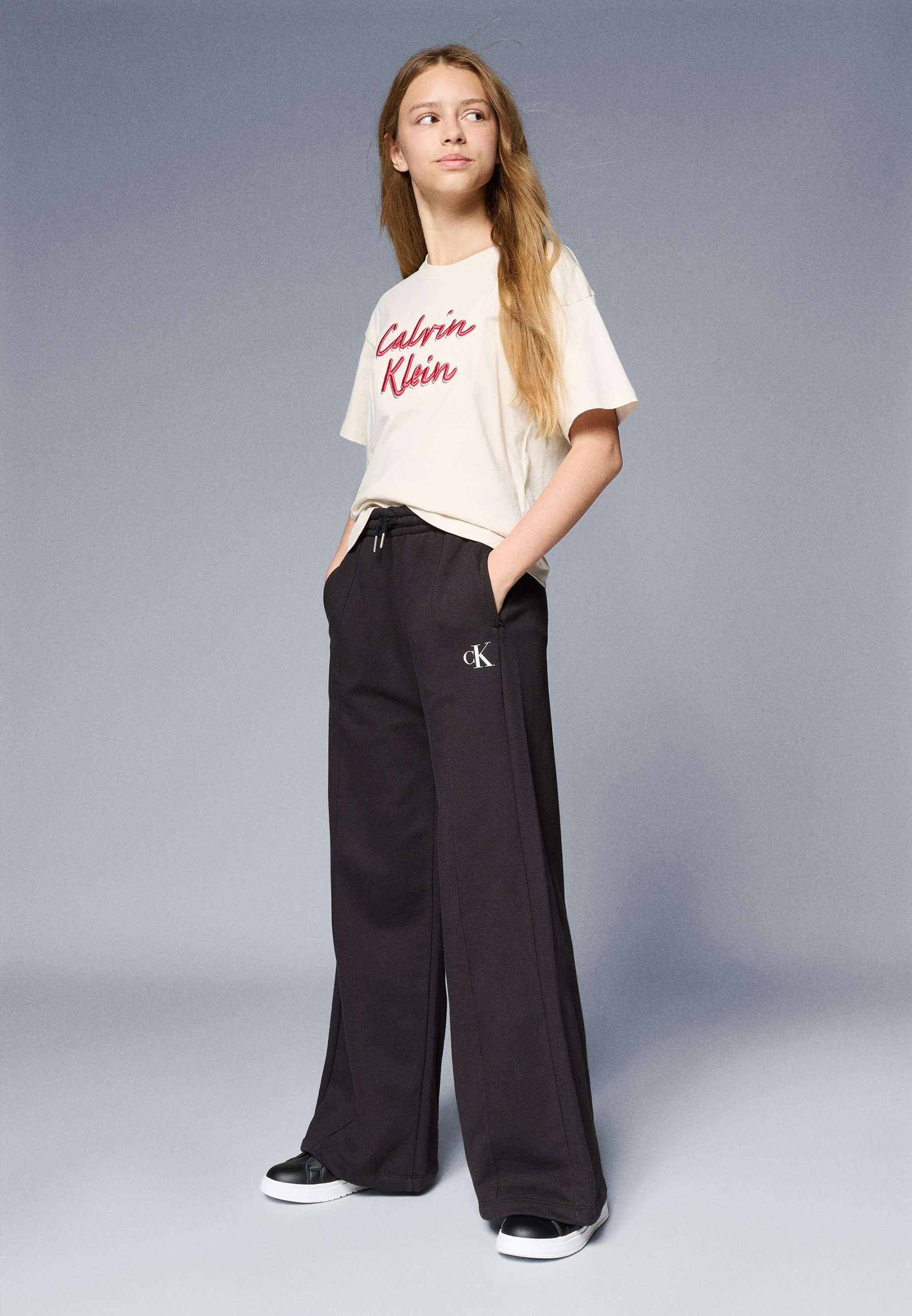 Calvin Klein Jeans LOGO WIDE LEG - Pantaloni da tuta - neri