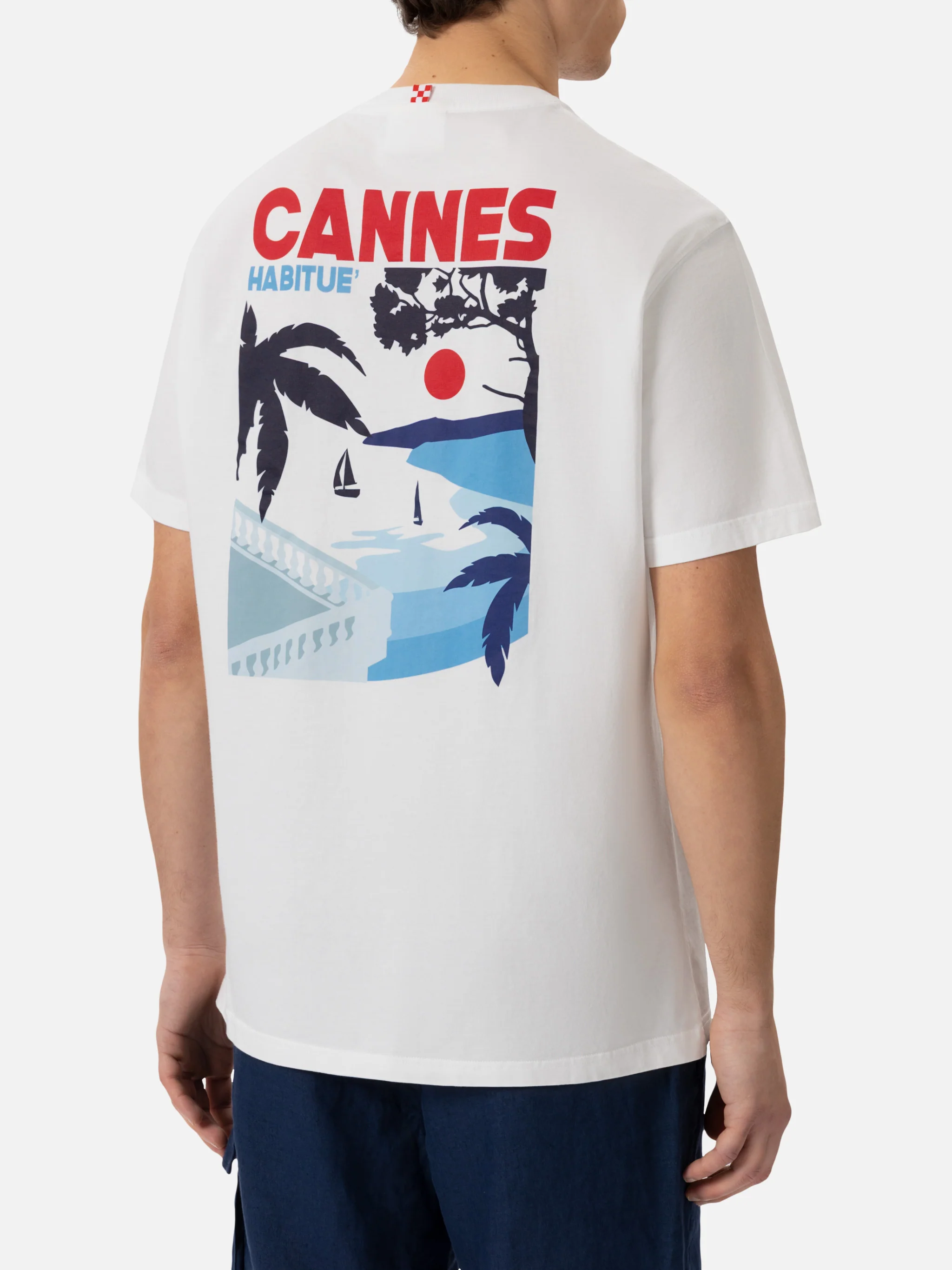 T-shirt voor heren van biologisch katoen met print van een ansichtkaart van Cannes.
