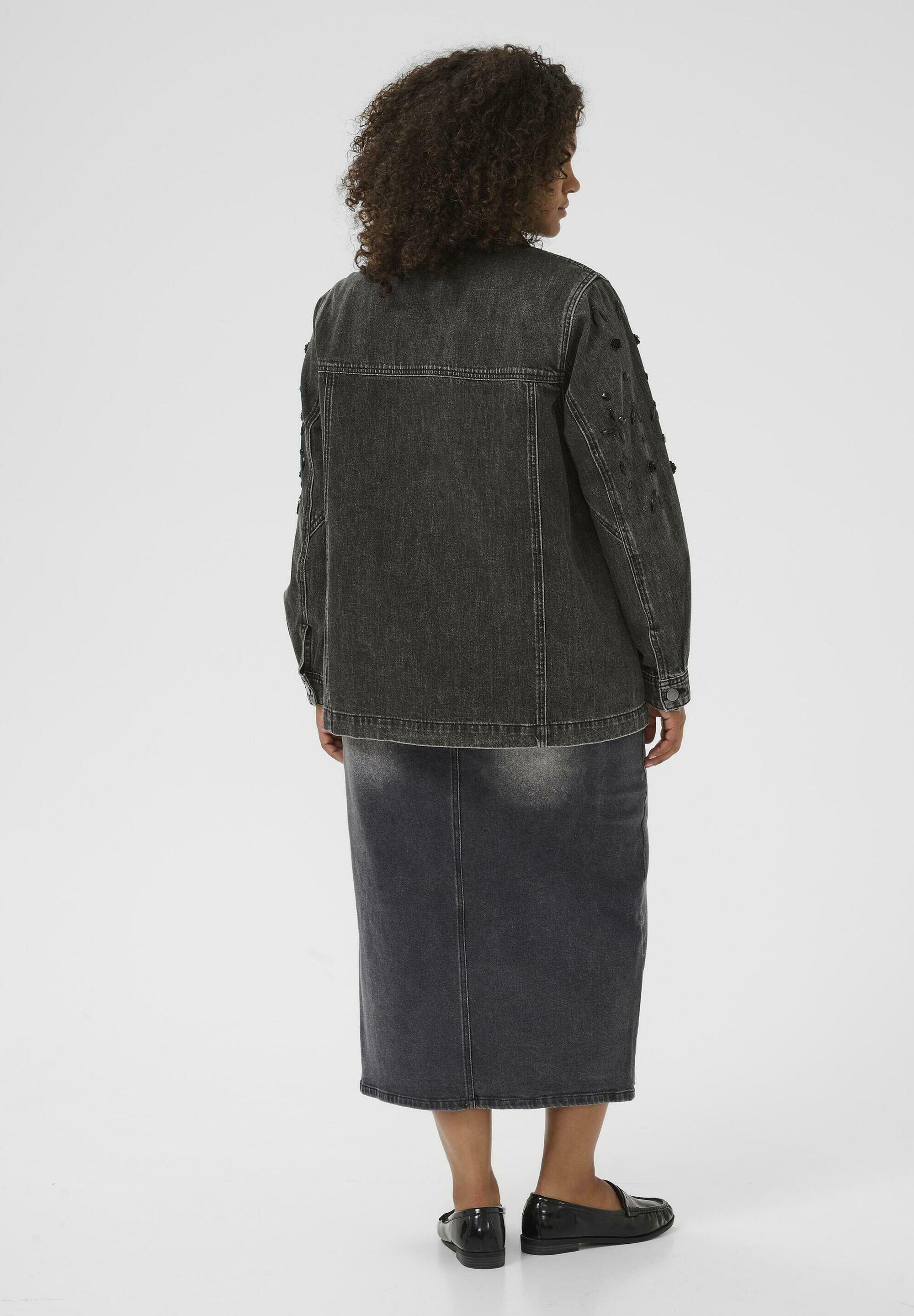 Kaffe Curve JAIDA – Jeansjacke – Dunkelgrauer, gewaschener Denim