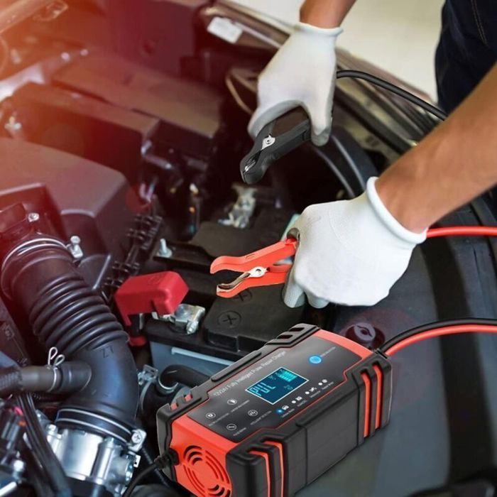 12V/24V 8A Slimme acculader/booster/startbooster/onderhouder met draagbaar LCD-scherm voor auto, motor en vrachtwagen