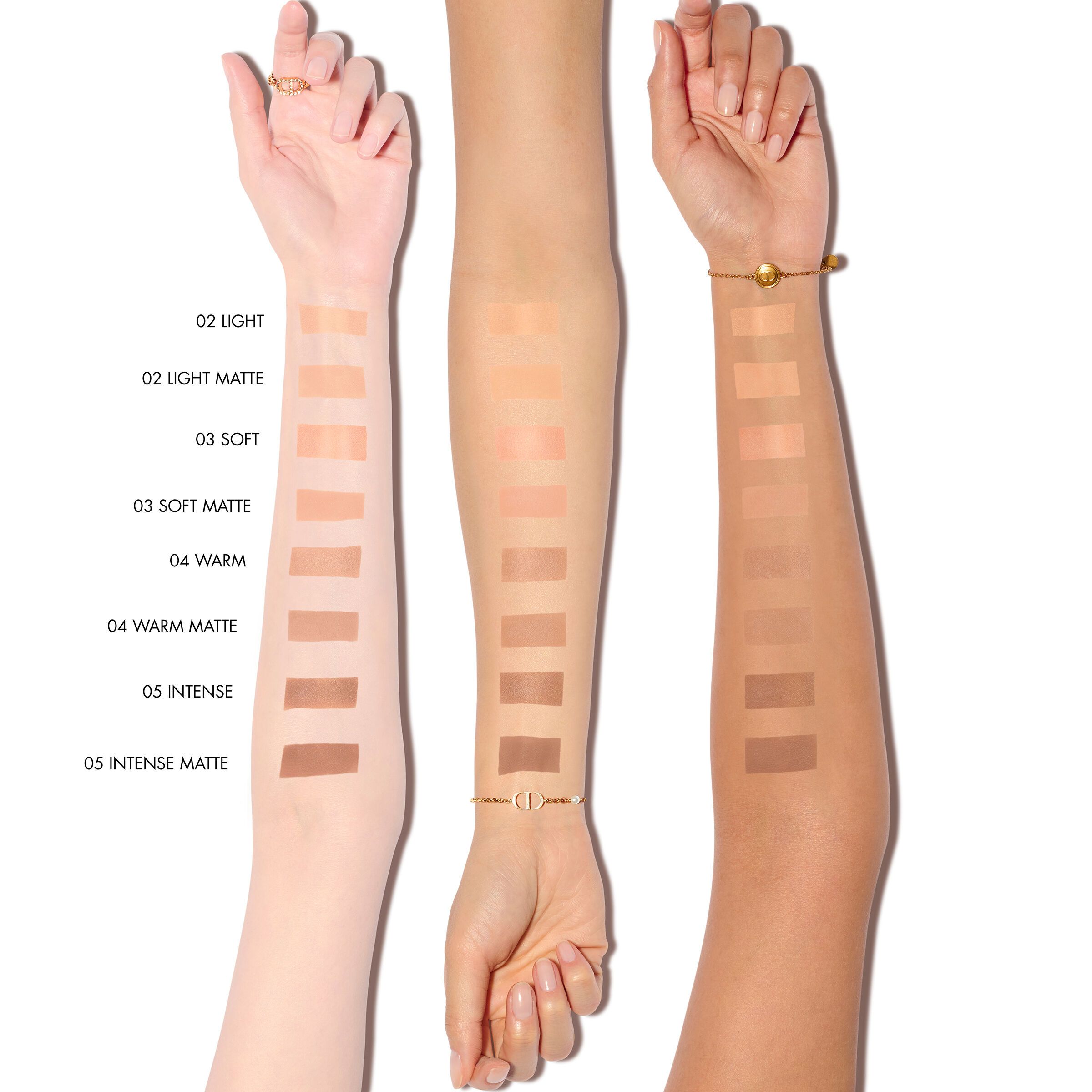Forever Nude Bronze bronzas pūderis ar starojošu dabisku vai matētu apdari Luksusa bronzeri