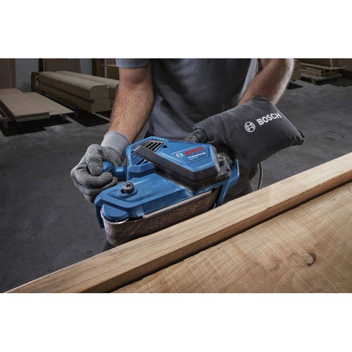 BOSCH PROFESSIONAL corded belt sander - GBS 750 - 230V - 850W - 200 – 420 m/min - Abrasive belt + dust bag