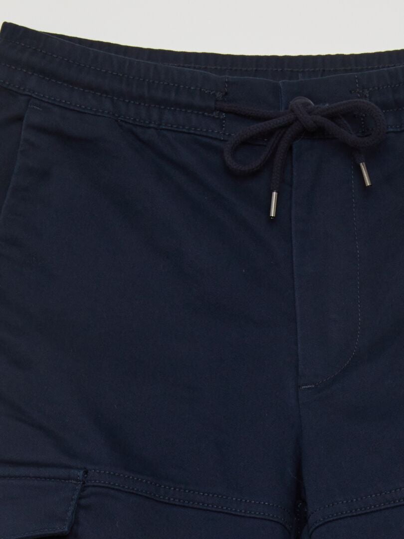 Calça chino com bolsos laterais - AZUL
