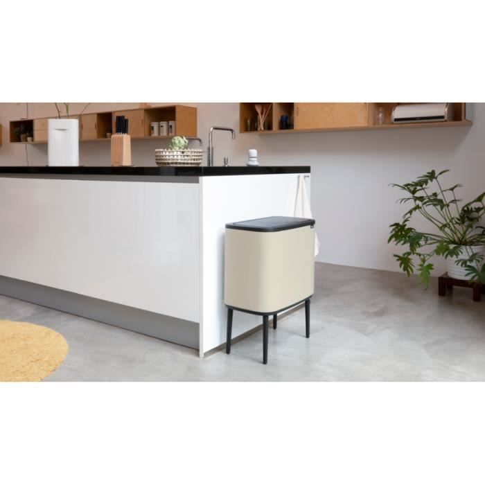 Cubo de basura BRABANTIA Bo Touch - 36 L - Beige suave