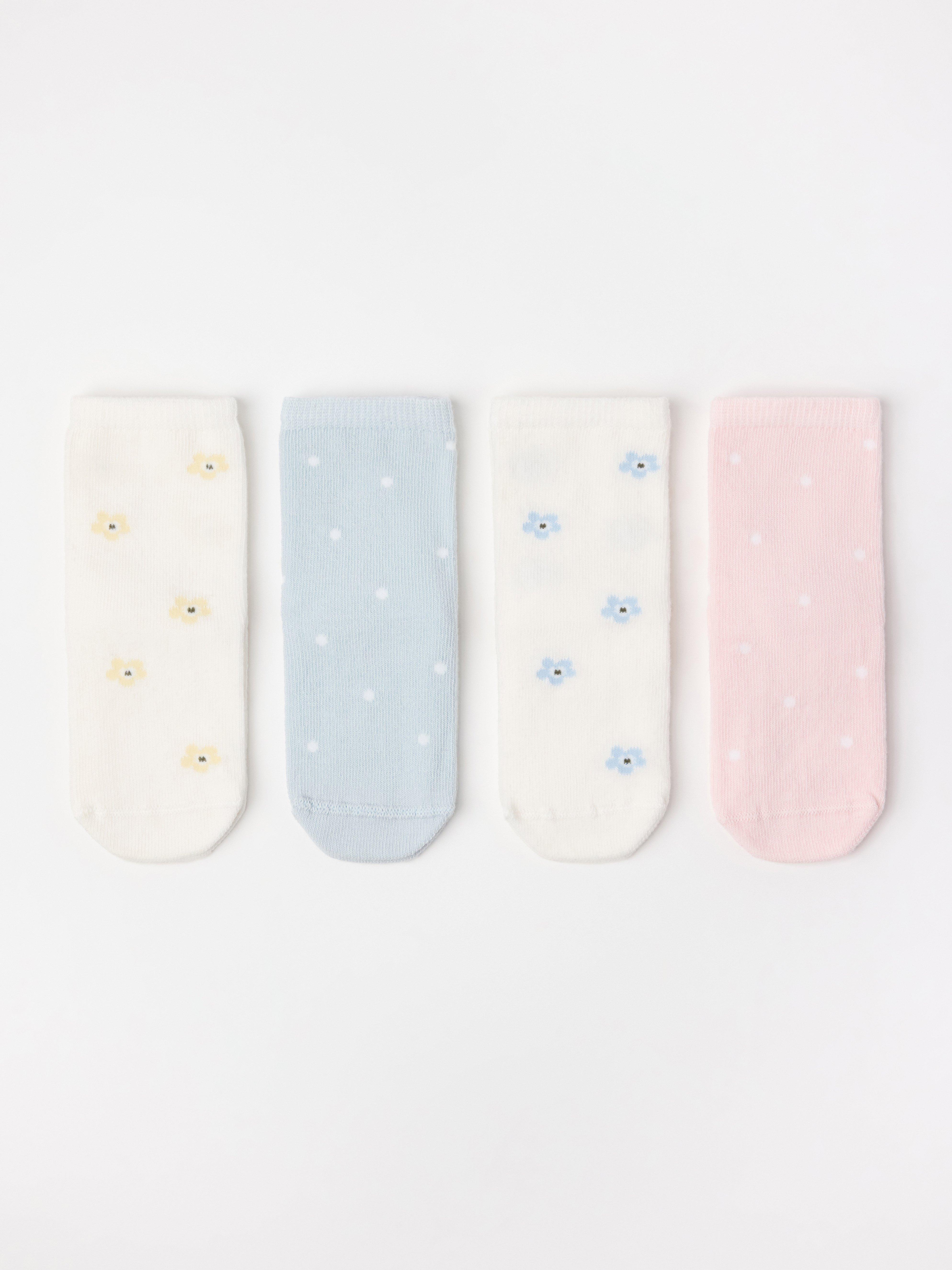 Pacote com 4 pares de meias na cor Branco Claro Acinzentado
