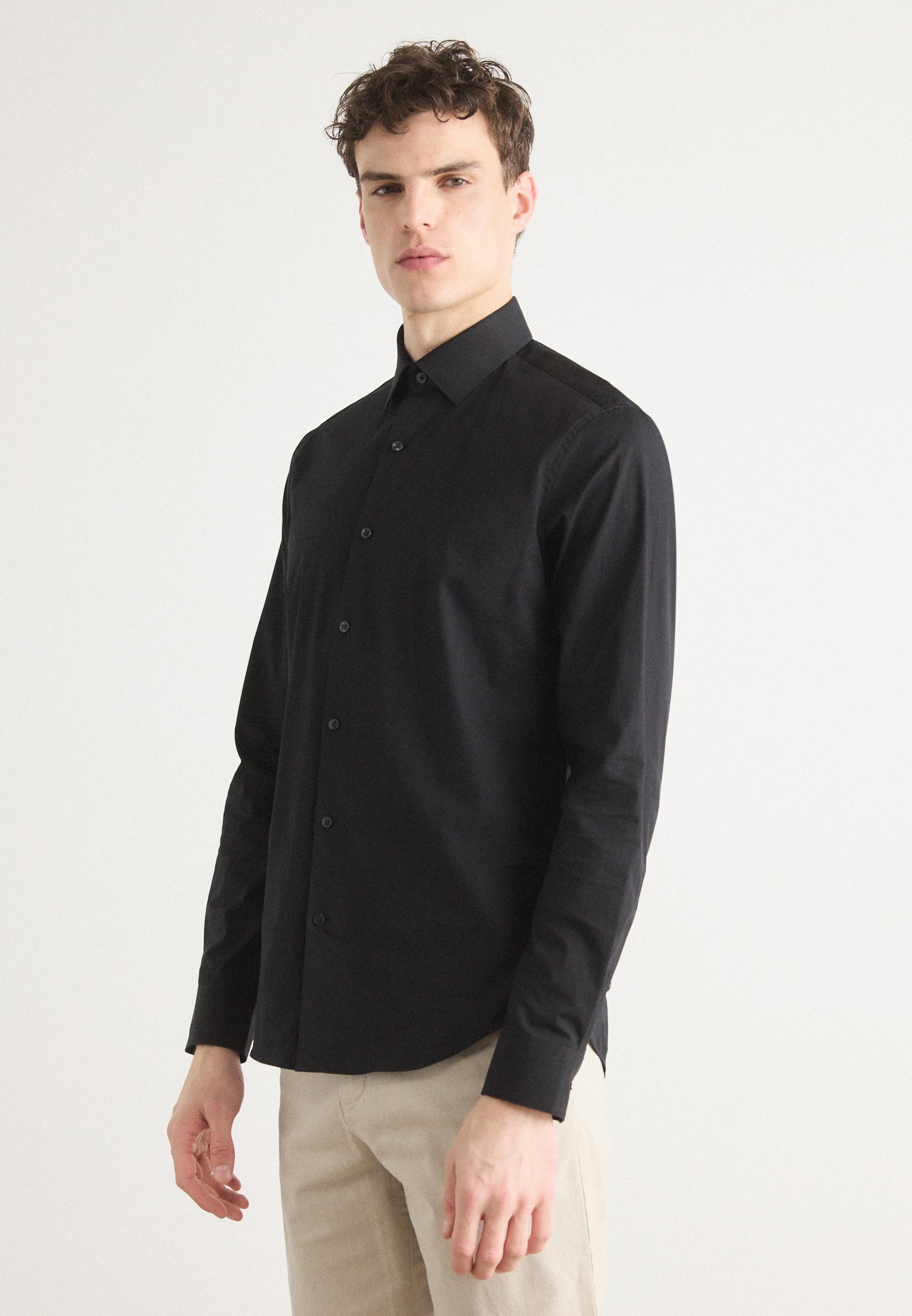 Camisa social Calvin Klein SLIM - preta