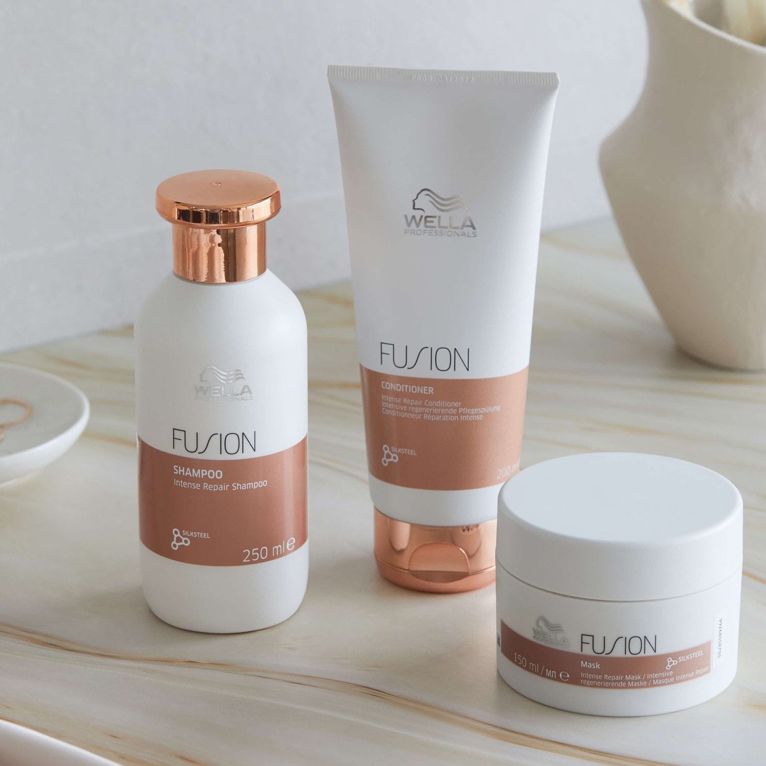Wella Professionals Fusion Intense Repair maska za lase - 150 ml