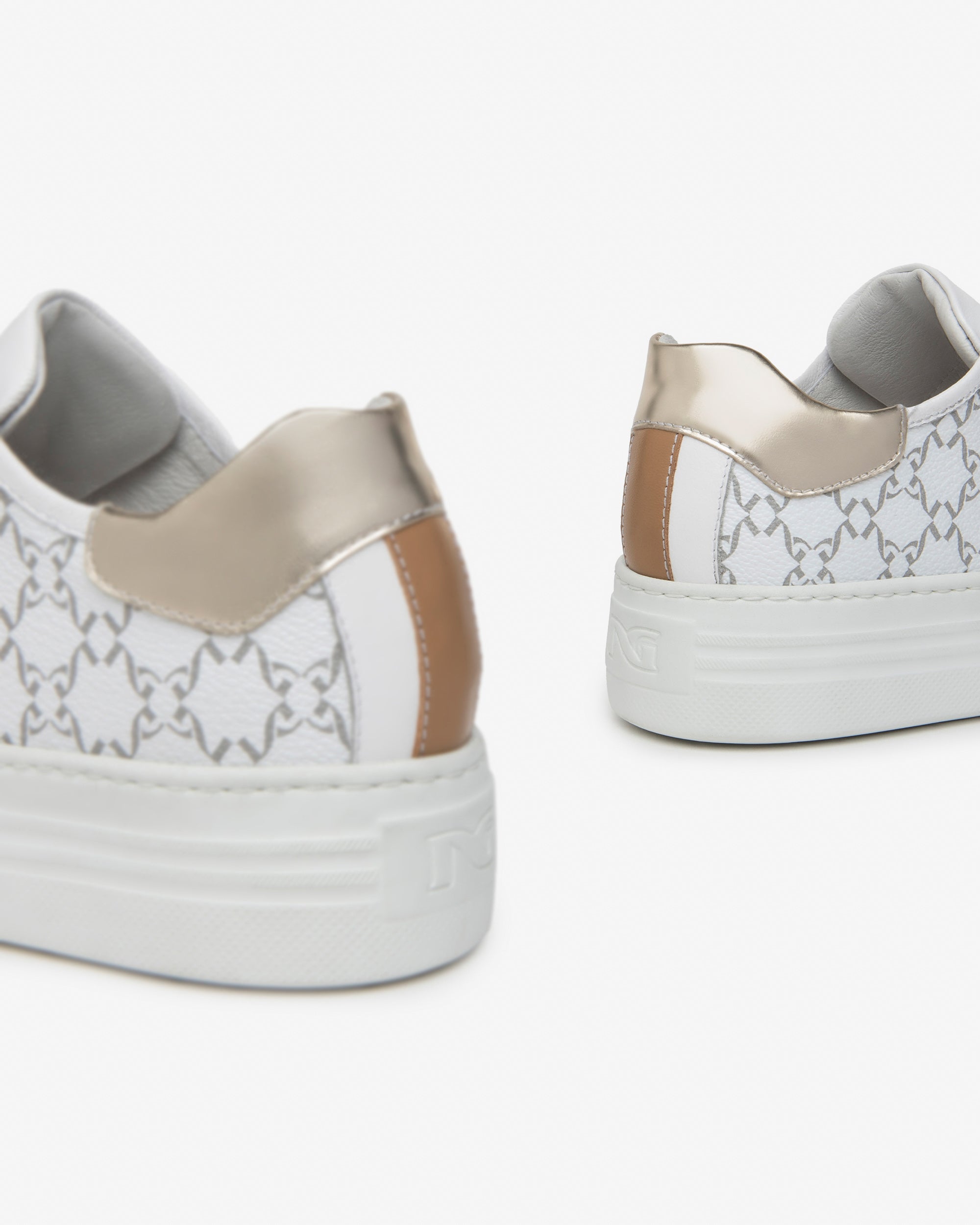  Damen-Sneaker aus Leder und Funktionsmaterial