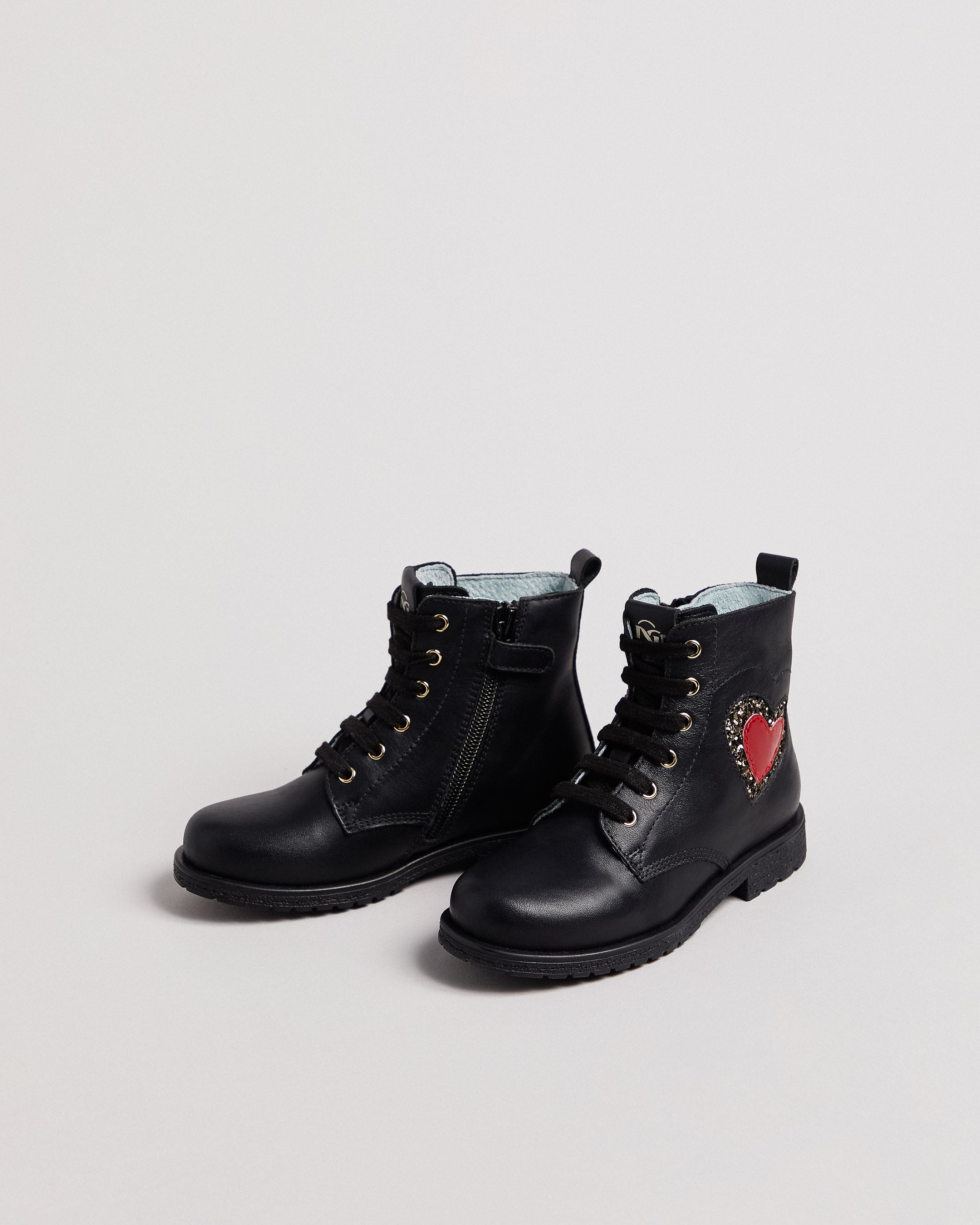  Bottes pour jeunes filles en cuir et matériaux techniques