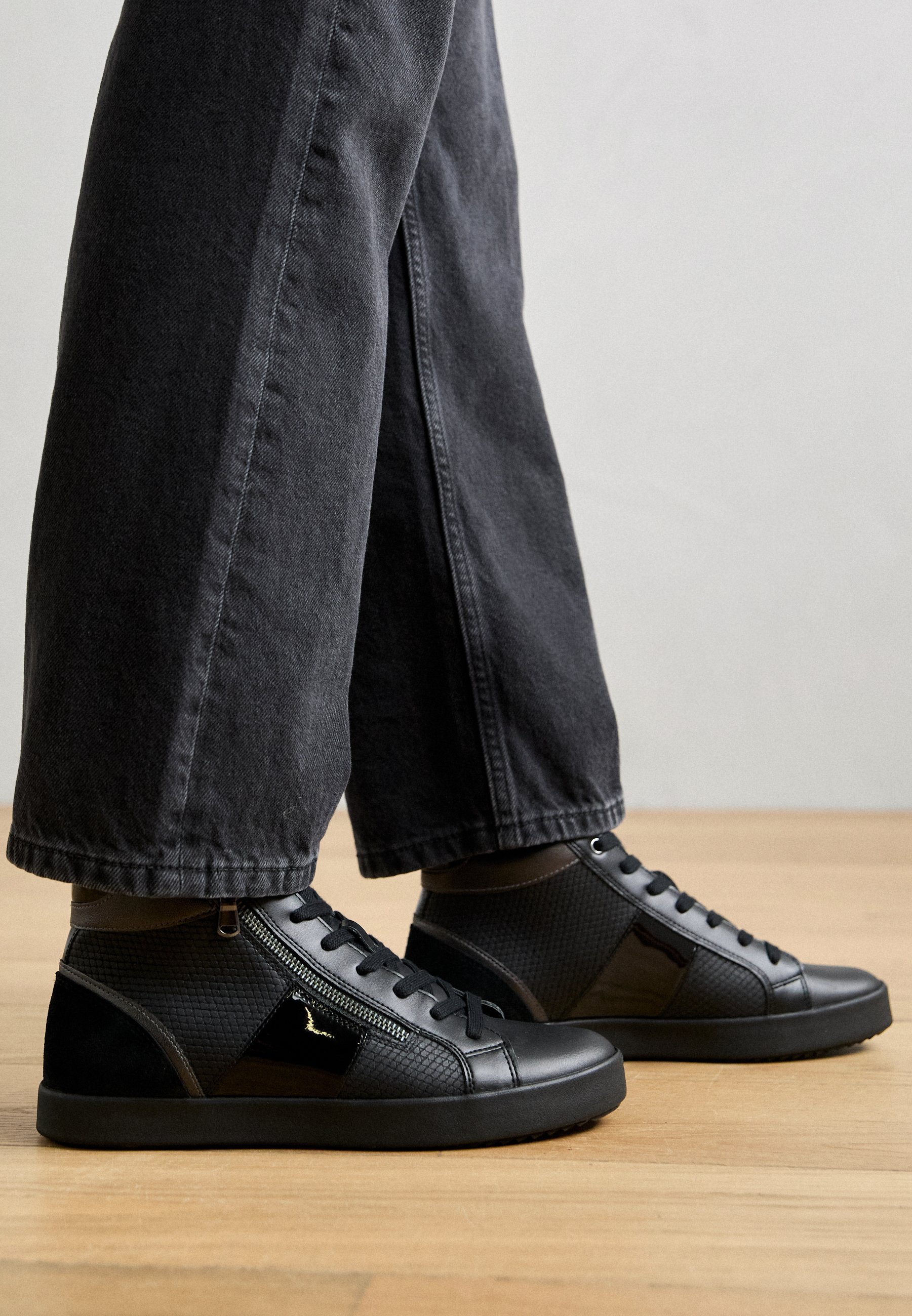 Geox BLOMIEE - Hoge sneakers - zwart