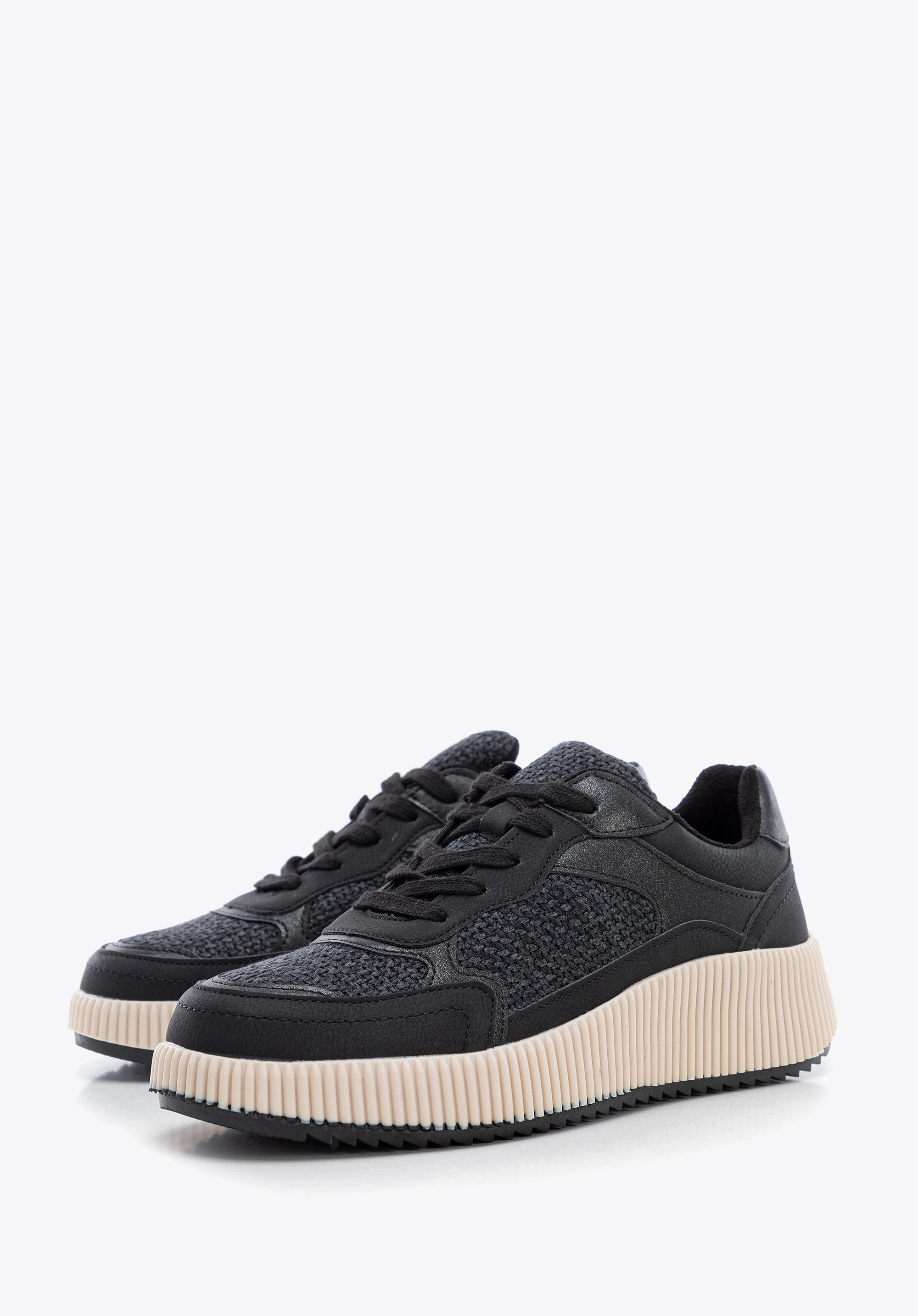 Damskie sneakersy na grubej platformie czarne