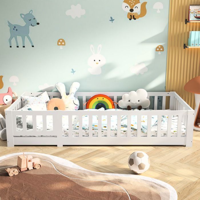 Lit enfant - cadre de lit au sol - 90 x 200 cm - Bois de pin massif - avec Barrière de Sécurité et porte - Certifié EN747 - Blanc