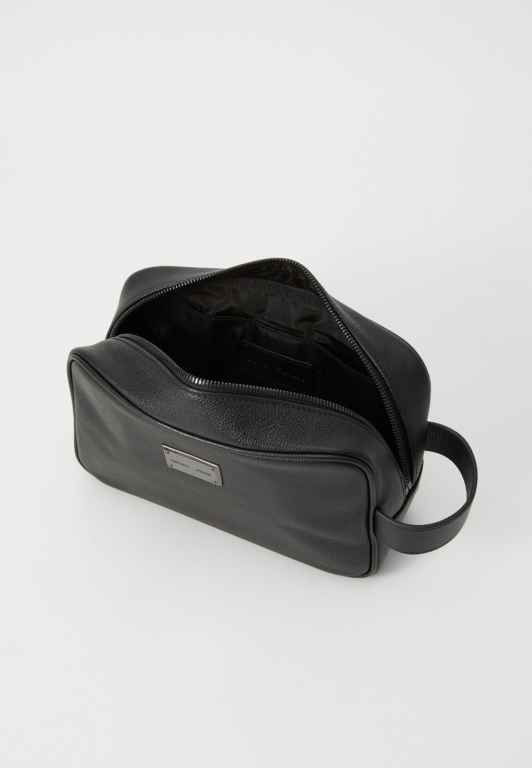 Emporio Armani Travel