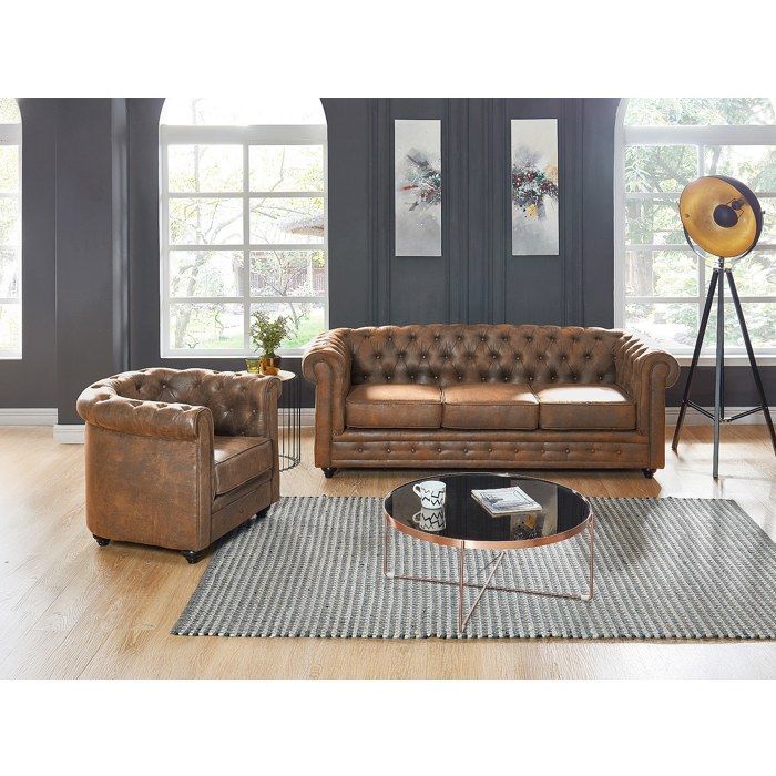 Sofá e poltrona CHESTERFIELD de 3 lugares em microfibra com aparência de couro envelhecido.